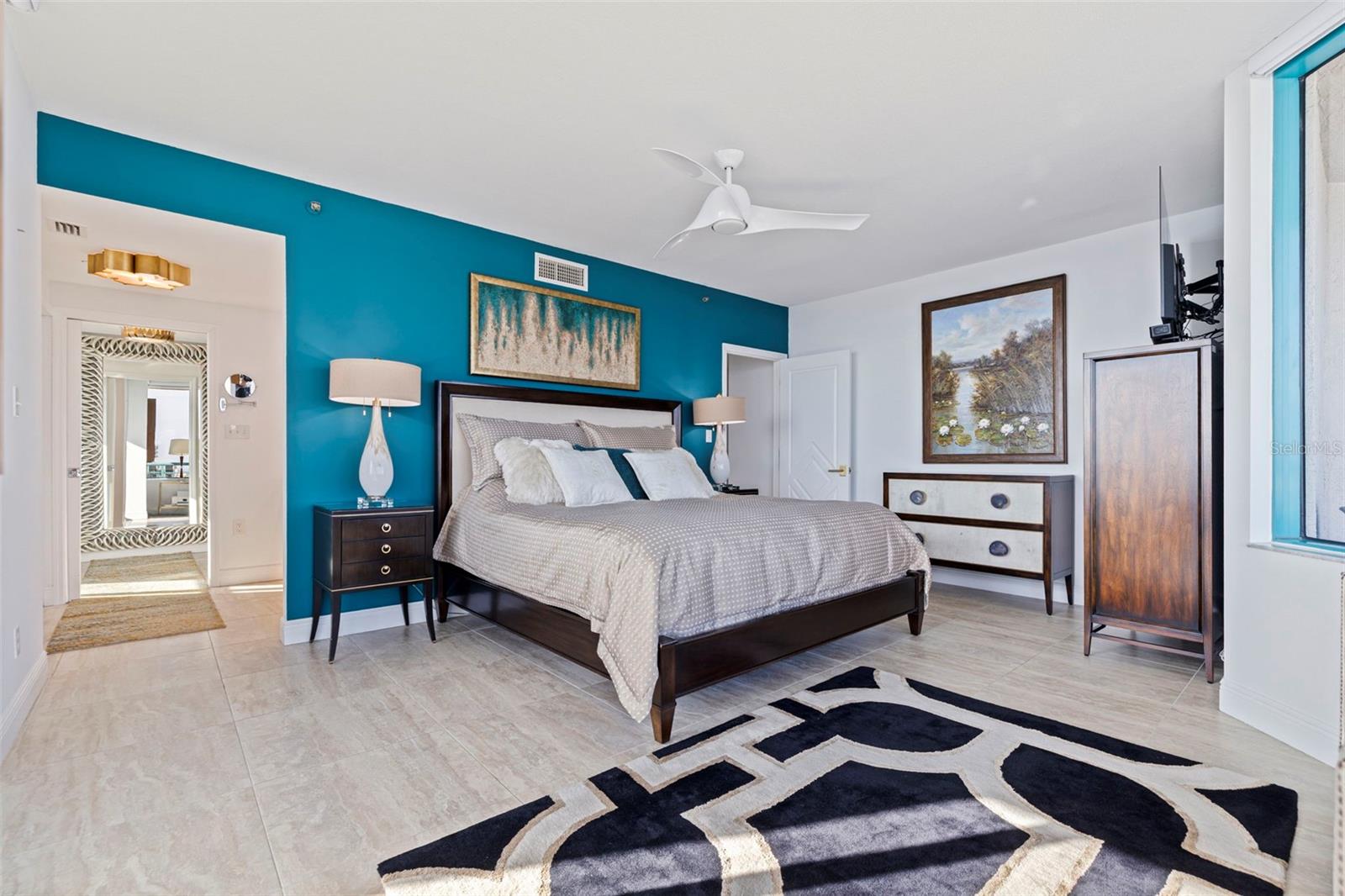 ULTIMAR ONE CONDO - Residential