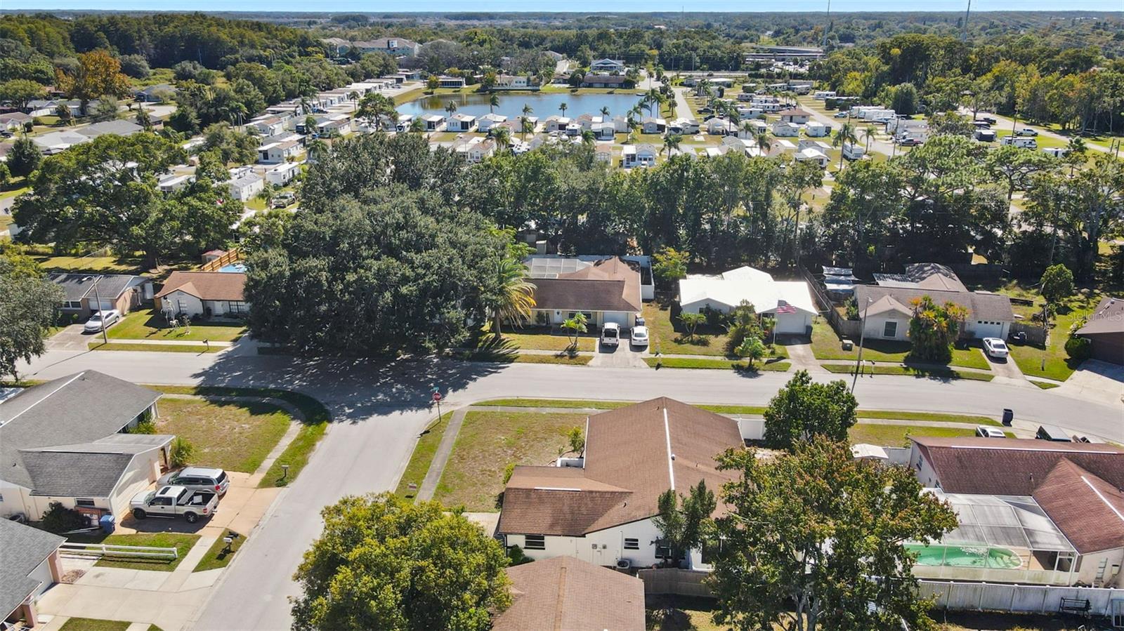 PARK LAKE ESTATES - Residential Lease