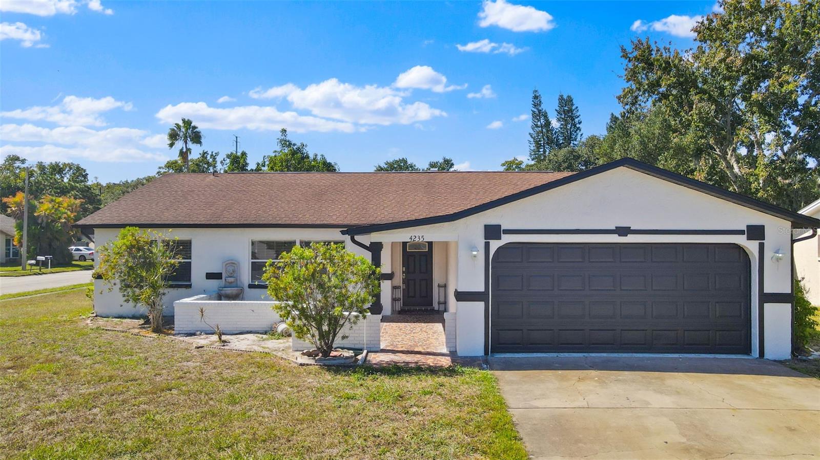 PARK LAKE ESTATES - Residential Lease