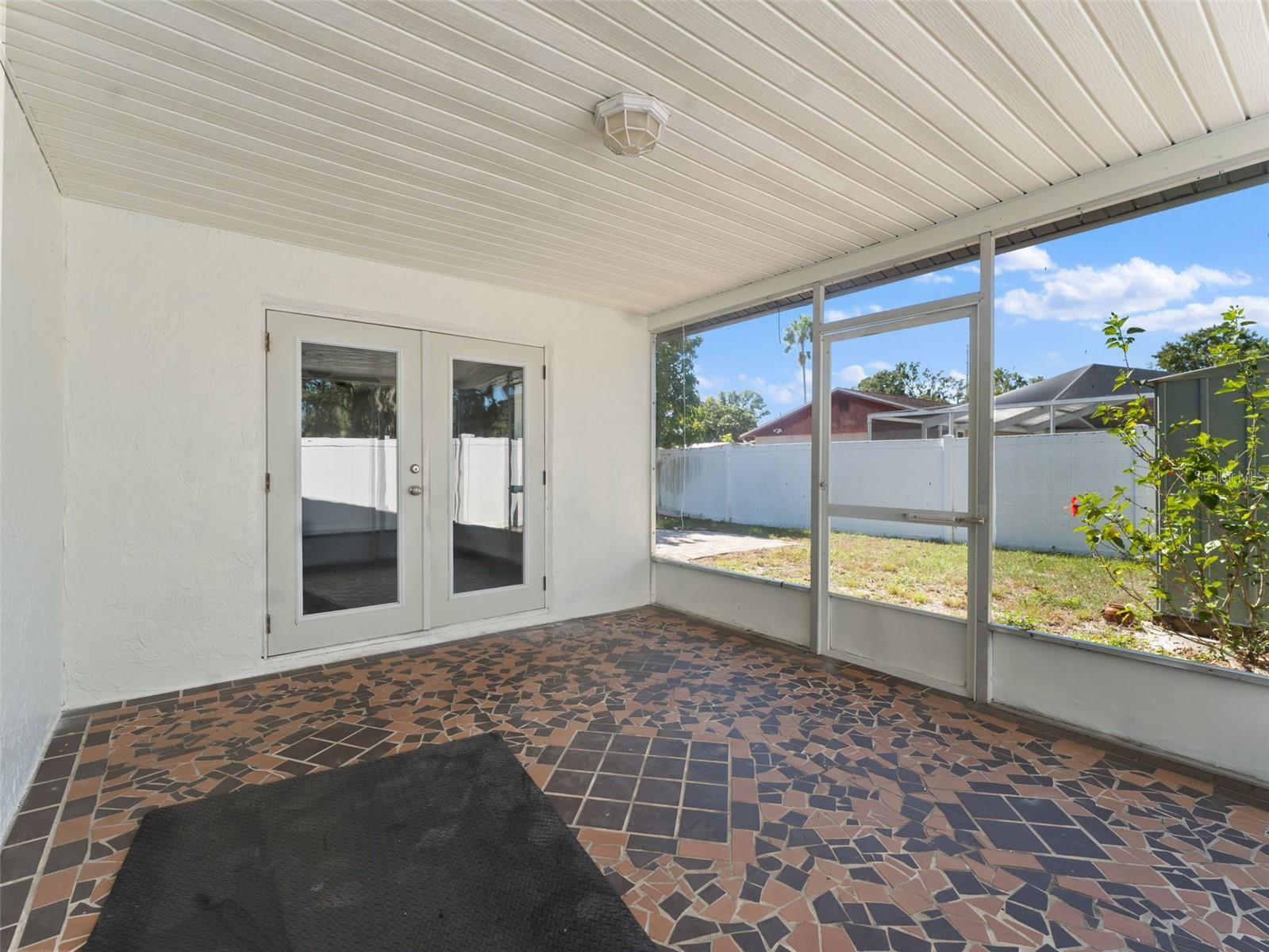 PARK LAKE ESTATES - Residential Lease