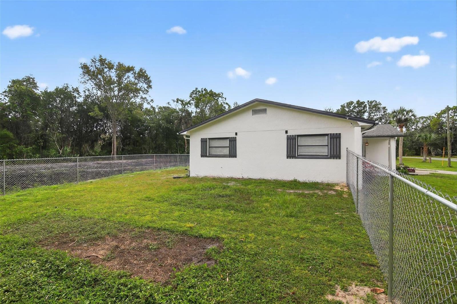 PARADISE COUNTRY CLUB - Residential