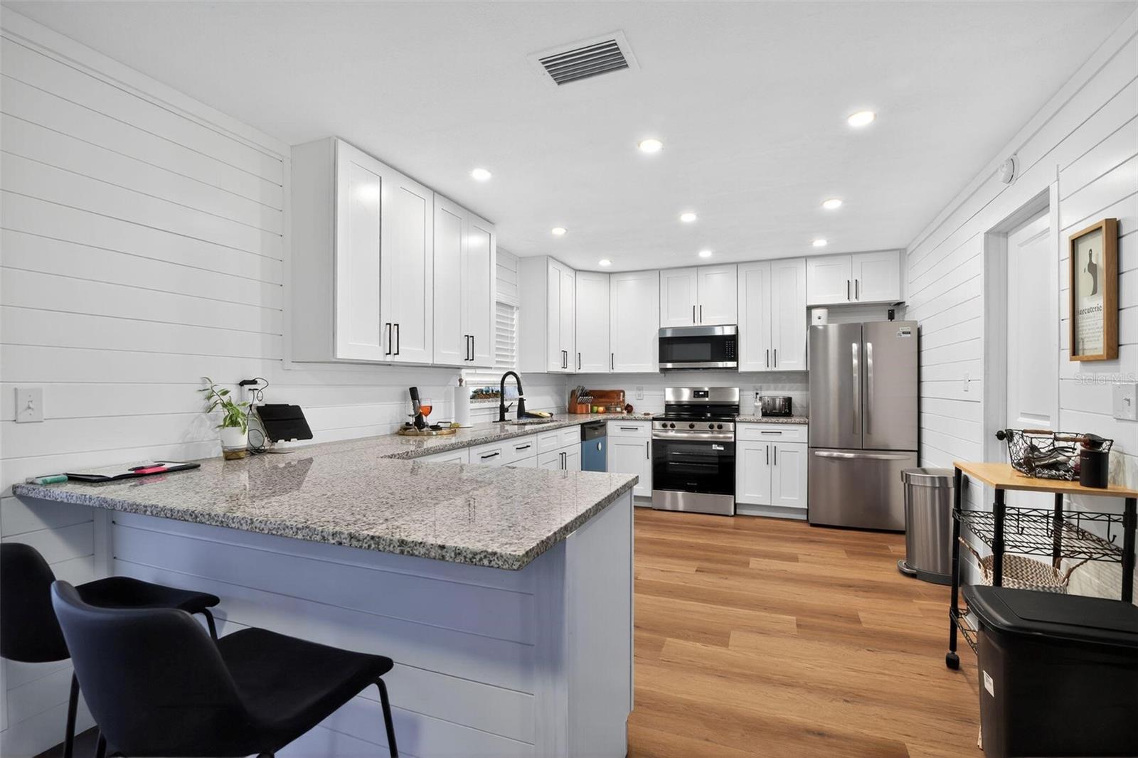 PARADISE COUNTRY CLUB - Residential