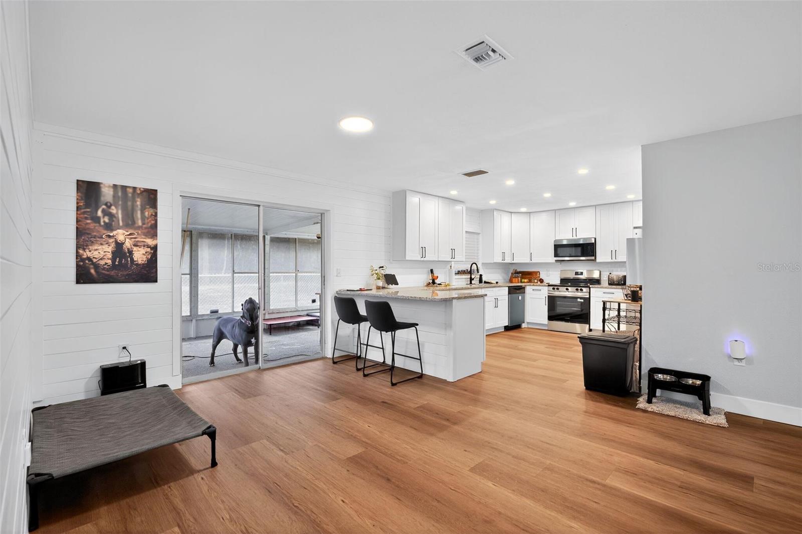 PARADISE COUNTRY CLUB - Residential