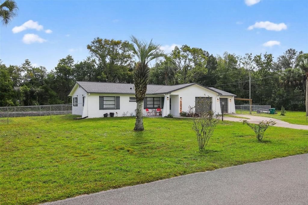 Photo of 1027 N Country Club Drive #7, Crystal River, FL 34429 (MLS # O6349671)