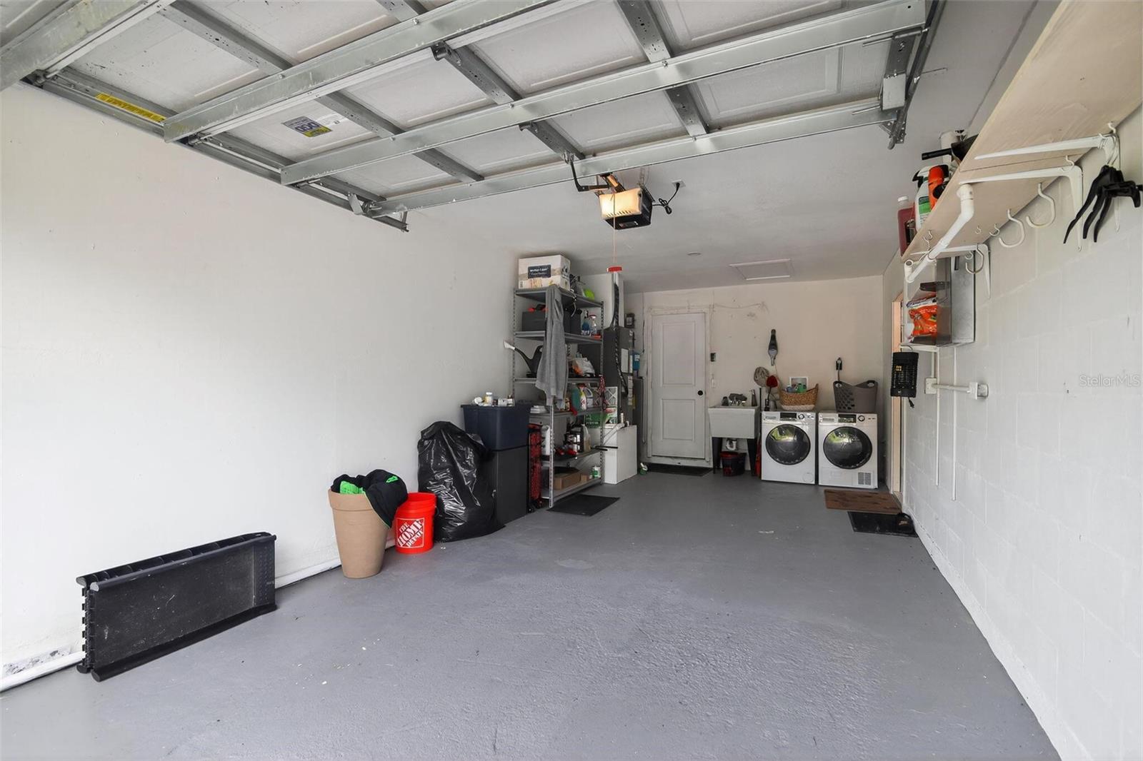 PARADISE COUNTRY CLUB - Residential