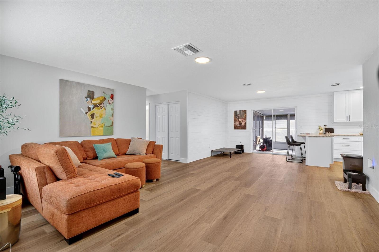 PARADISE COUNTRY CLUB - Residential