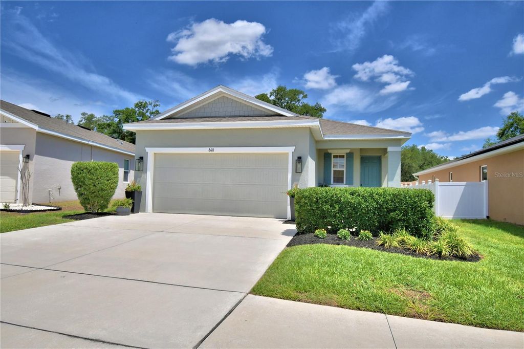 Photo of 868 Blue Creek Drive, Haines City, FL 33844 (MLS # P4938642)