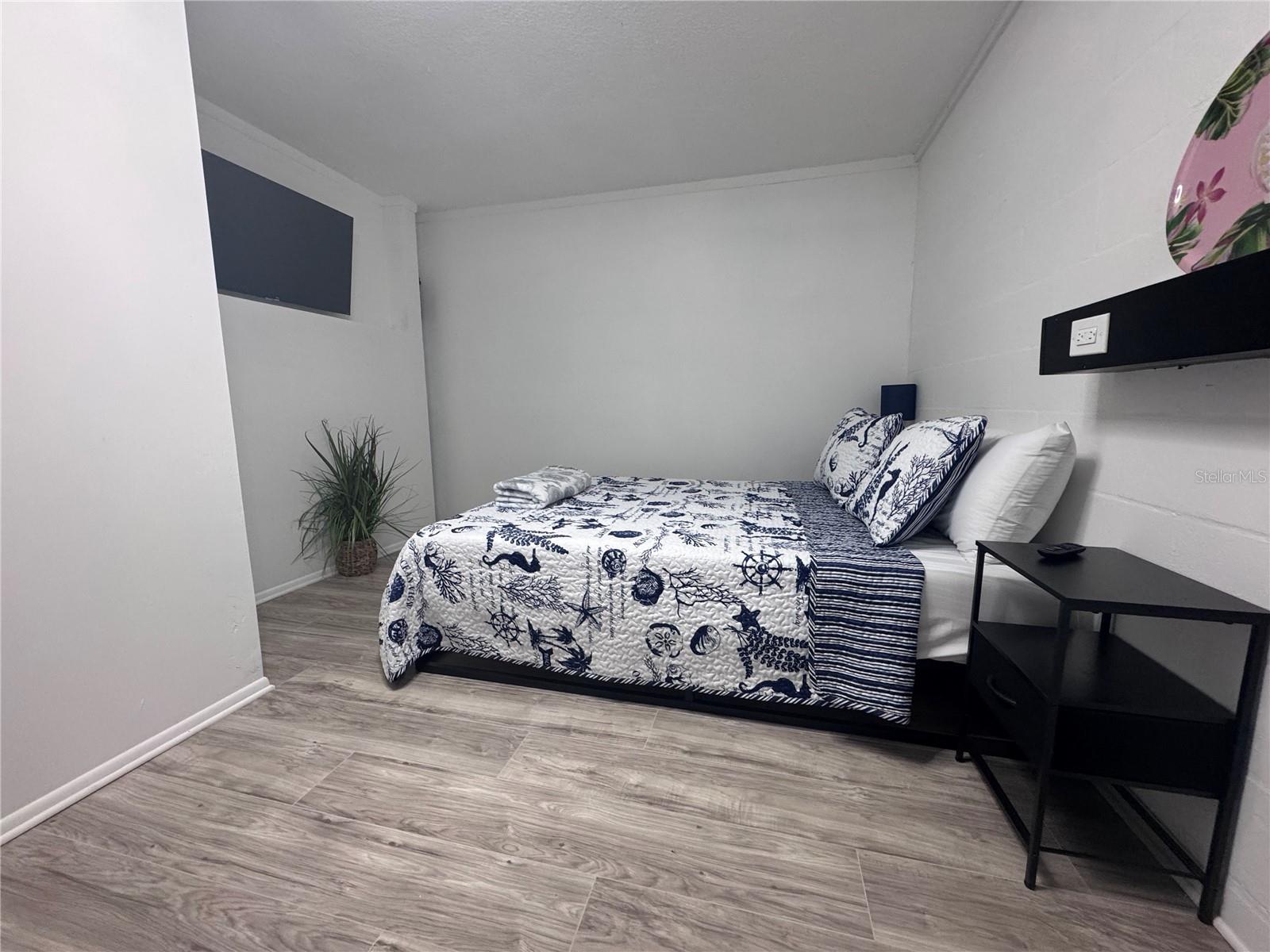 JASMINE LAKES - Residential Lease