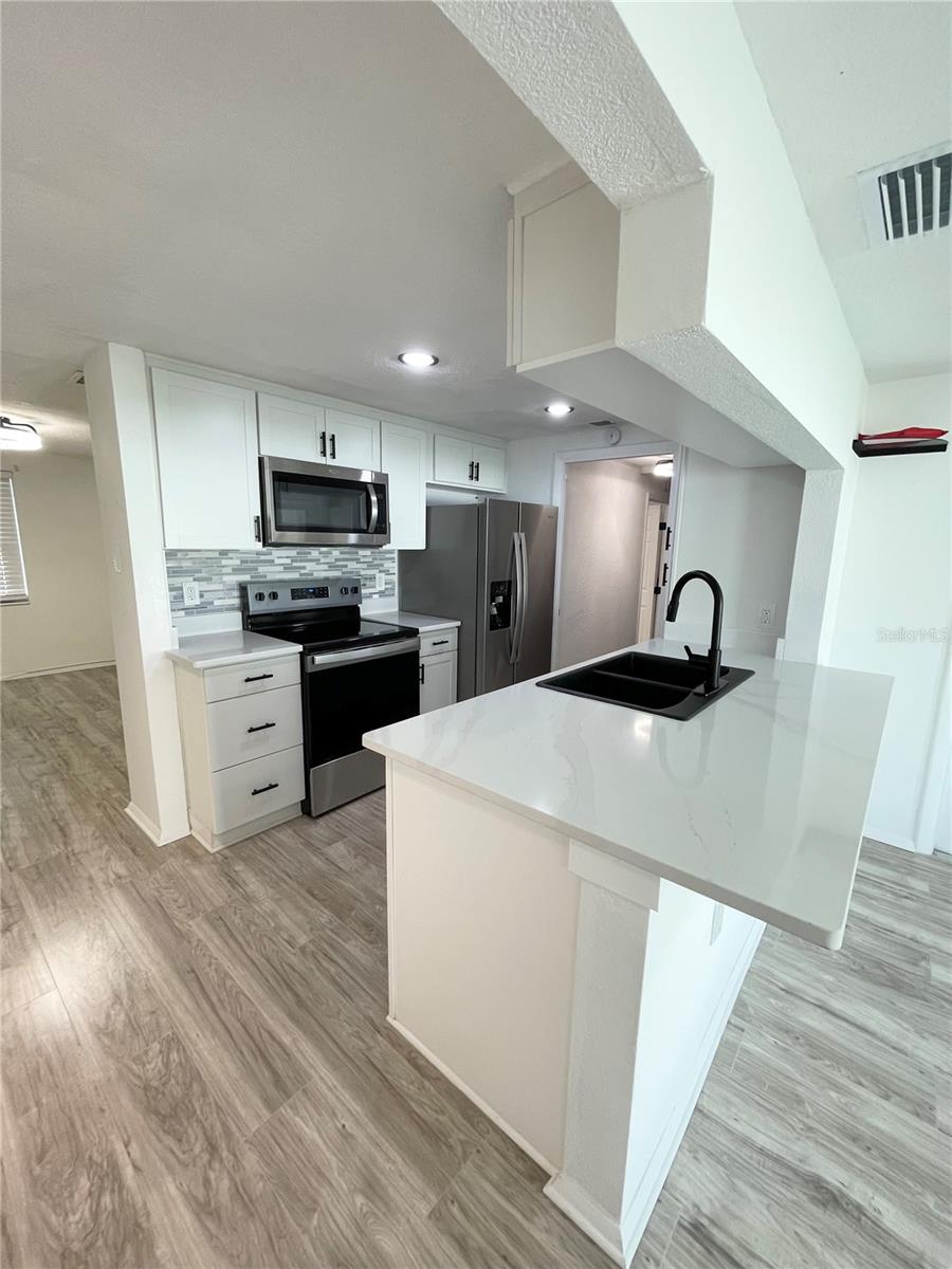 JASMINE LAKES - Residential Lease