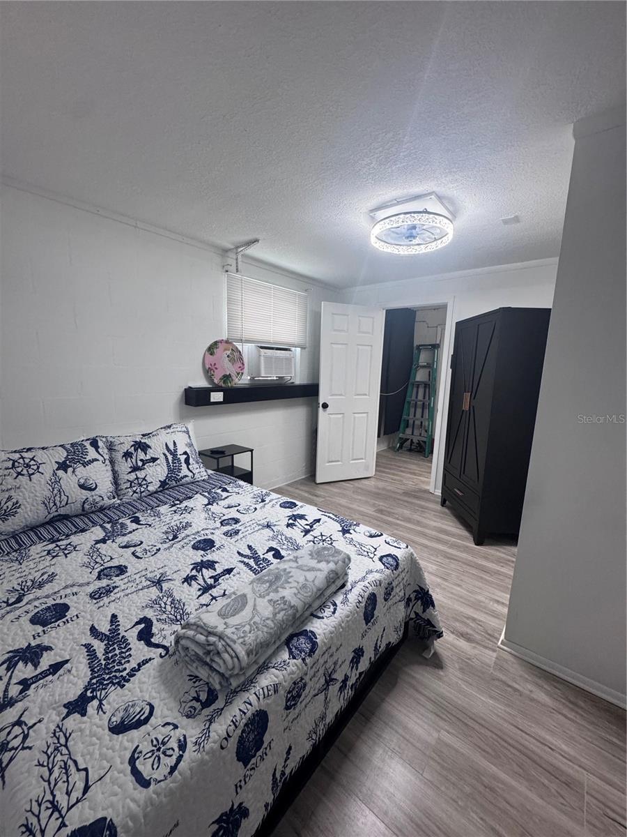 JASMINE LAKES - Residential Lease