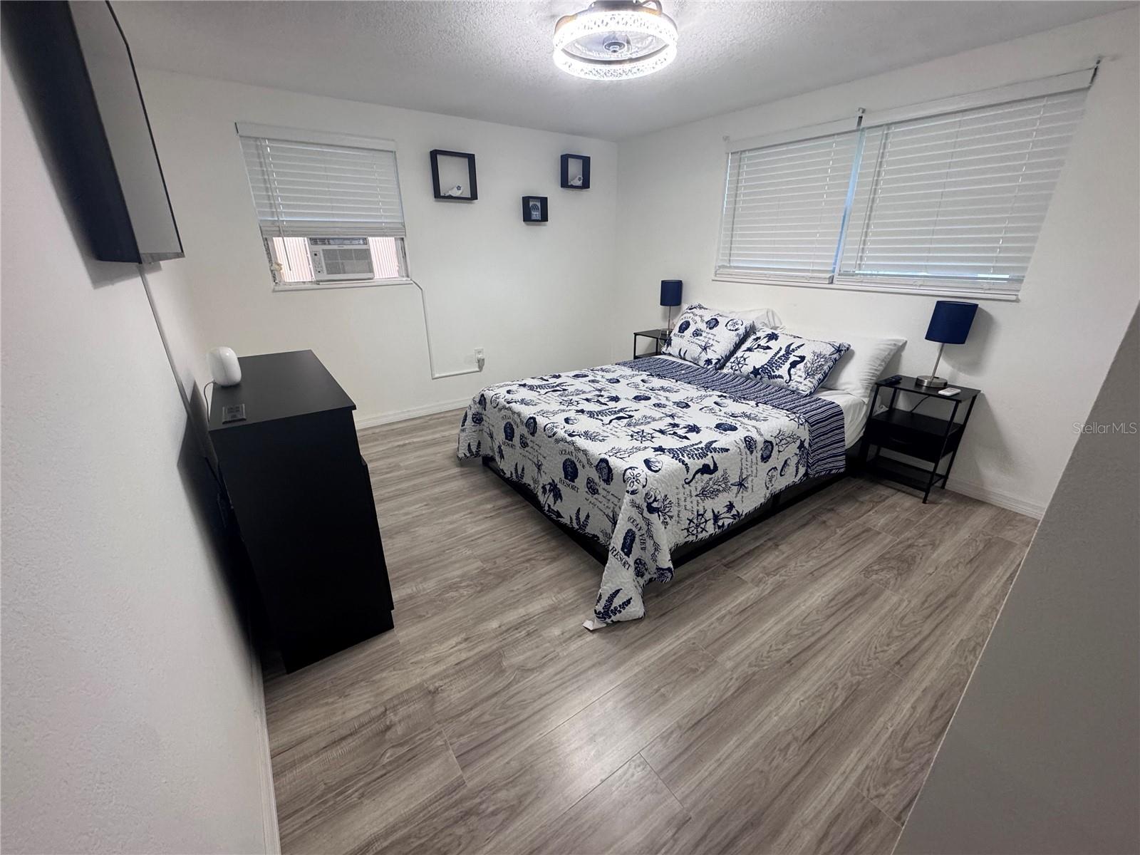 JASMINE LAKES - Residential Lease