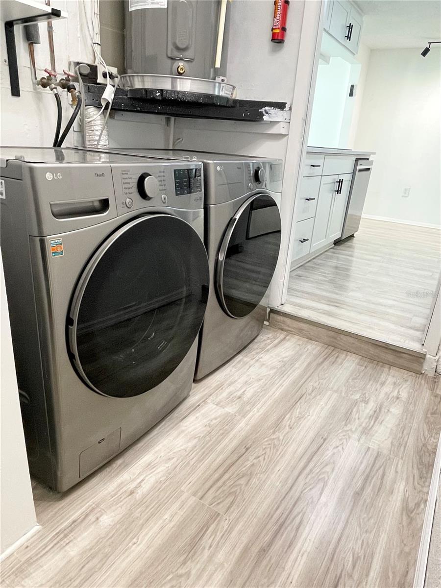 JASMINE LAKES - Residential Lease