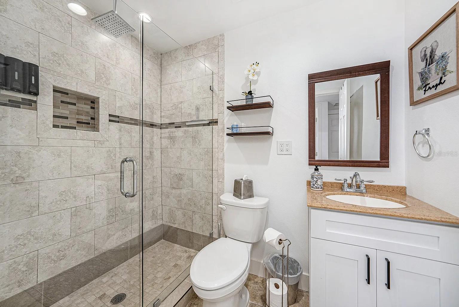 TOWNN COUNTRY PARK UN 06 - Residential Lease