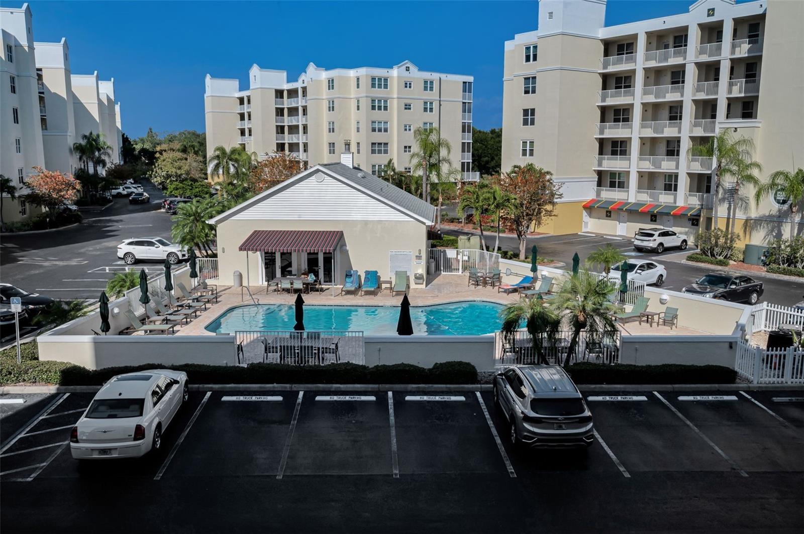 COUNTRY CLUB CONDO AT EAST BAY - Residential