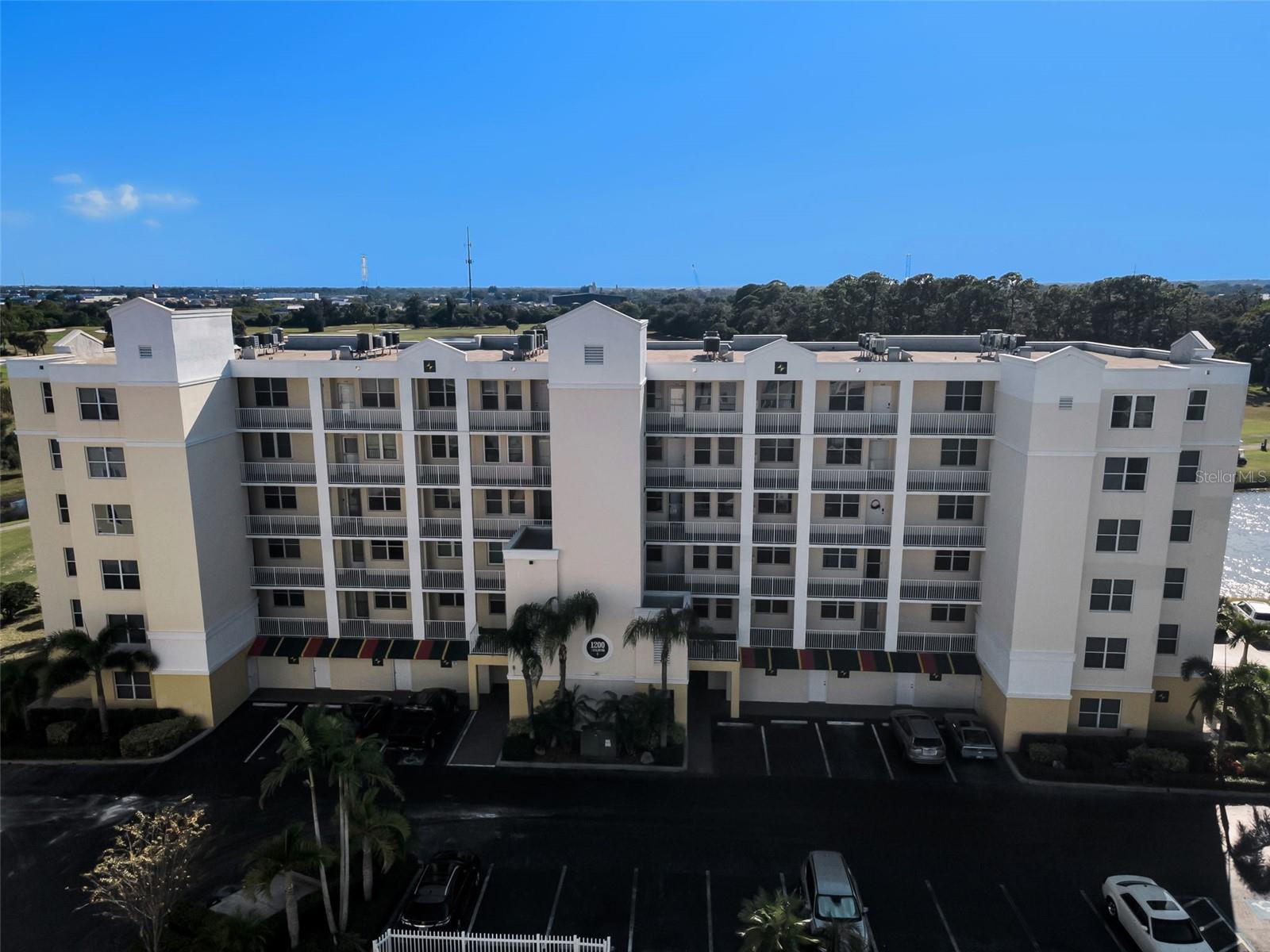 COUNTRY CLUB CONDO AT EAST BAY - Residential