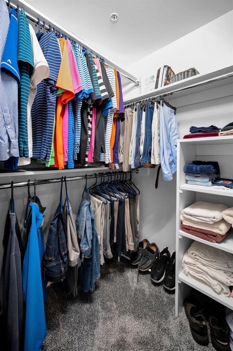 COUNTRY CLUB CONDO AT EAST BAY - Residential