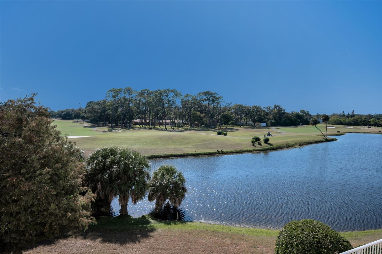 COUNTRY CLUB CONDO AT EAST BAY - Residential