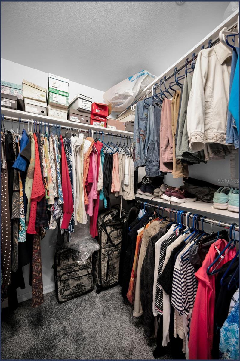 COUNTRY CLUB CONDO AT EAST BAY - Residential