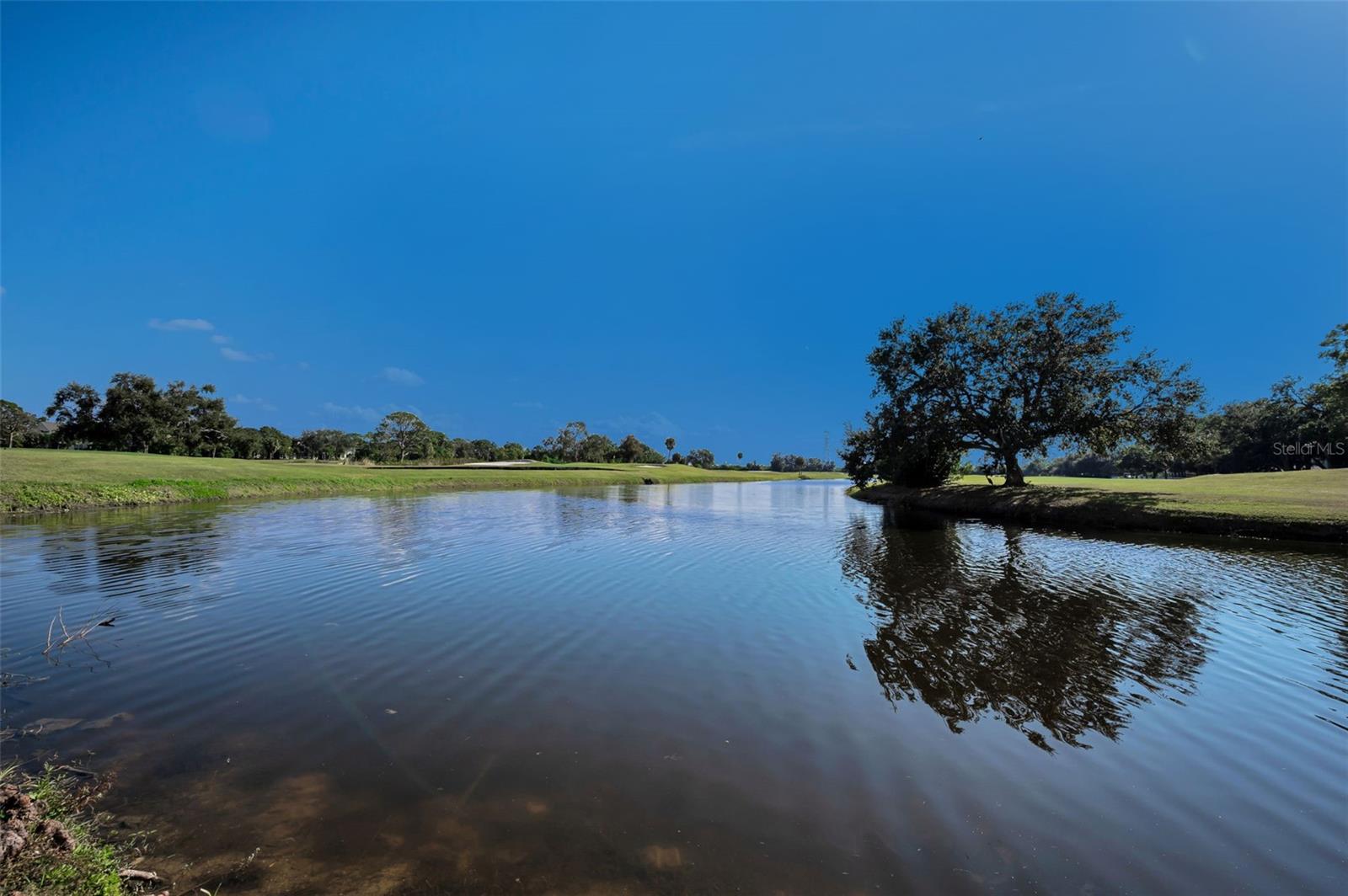 COUNTRY CLUB CONDO AT EAST BAY - Residential