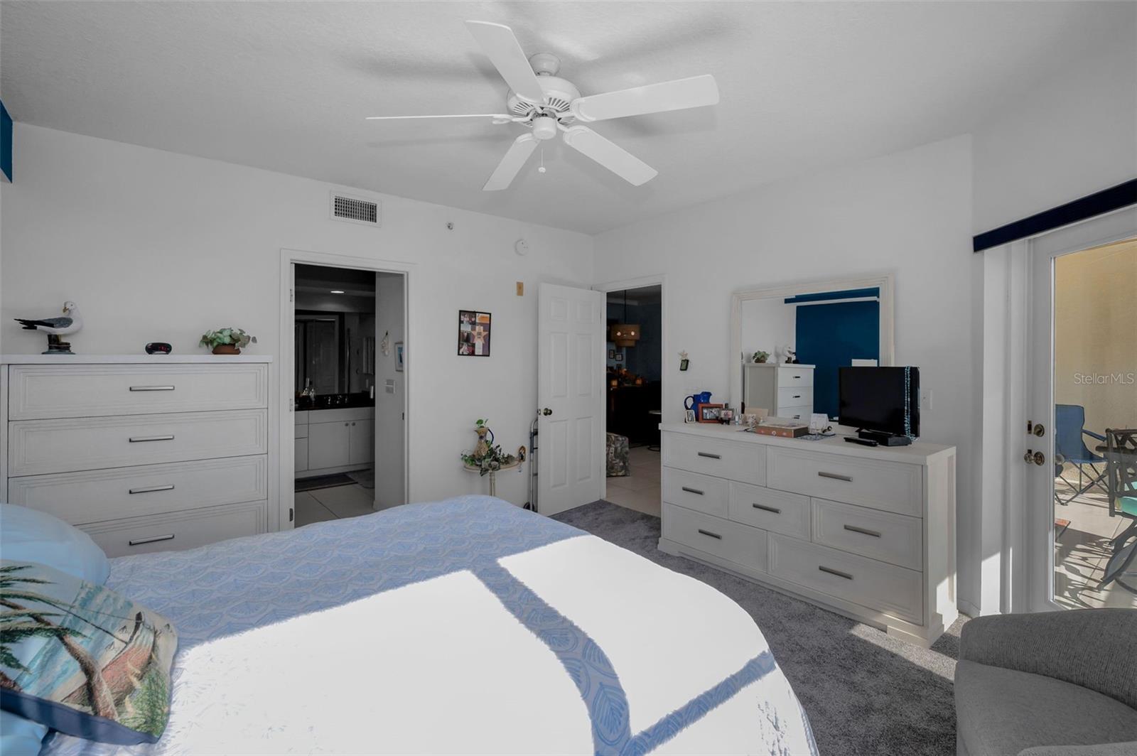 COUNTRY CLUB CONDO AT EAST BAY - Residential