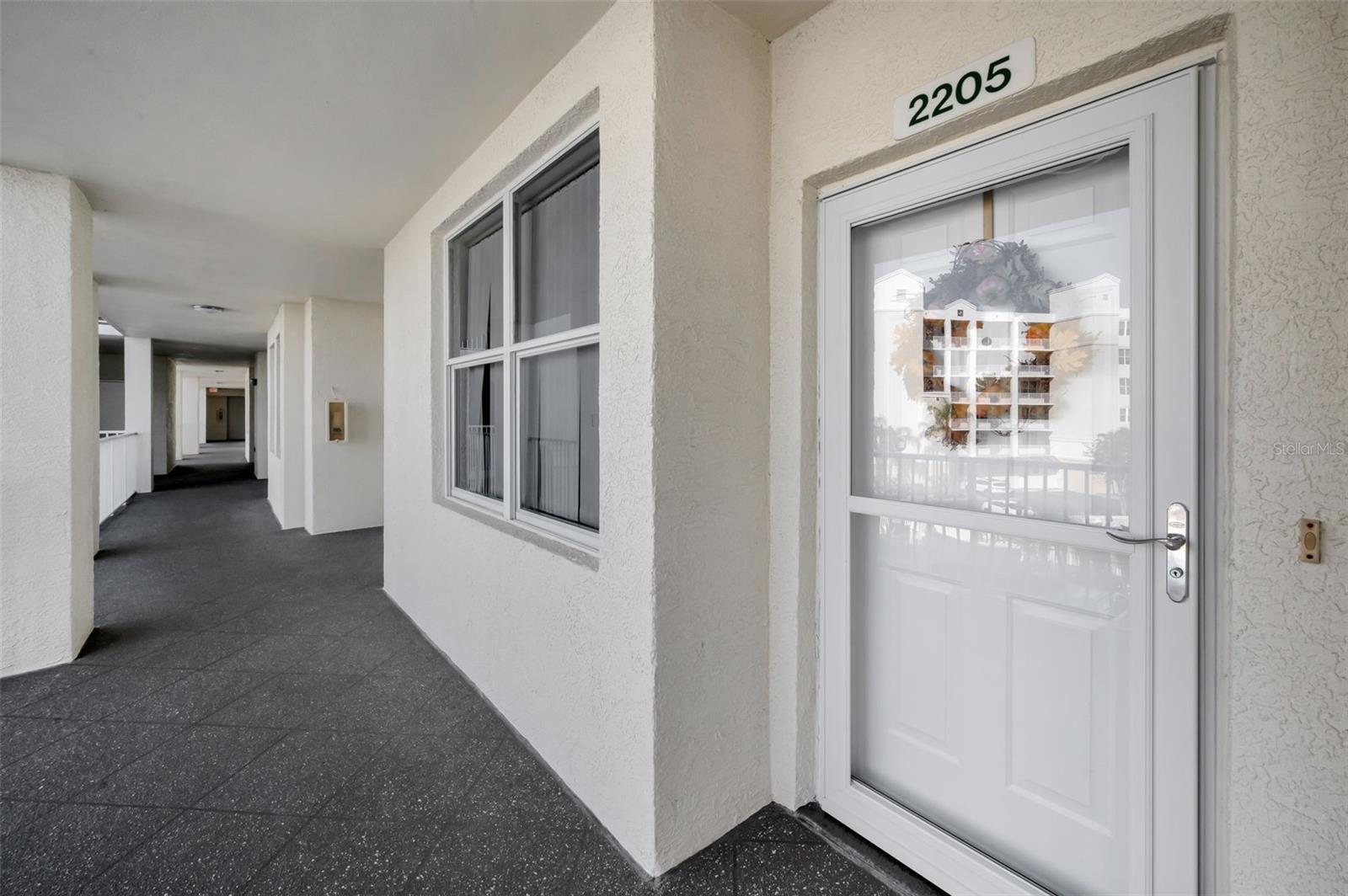 COUNTRY CLUB CONDO AT EAST BAY - Residential