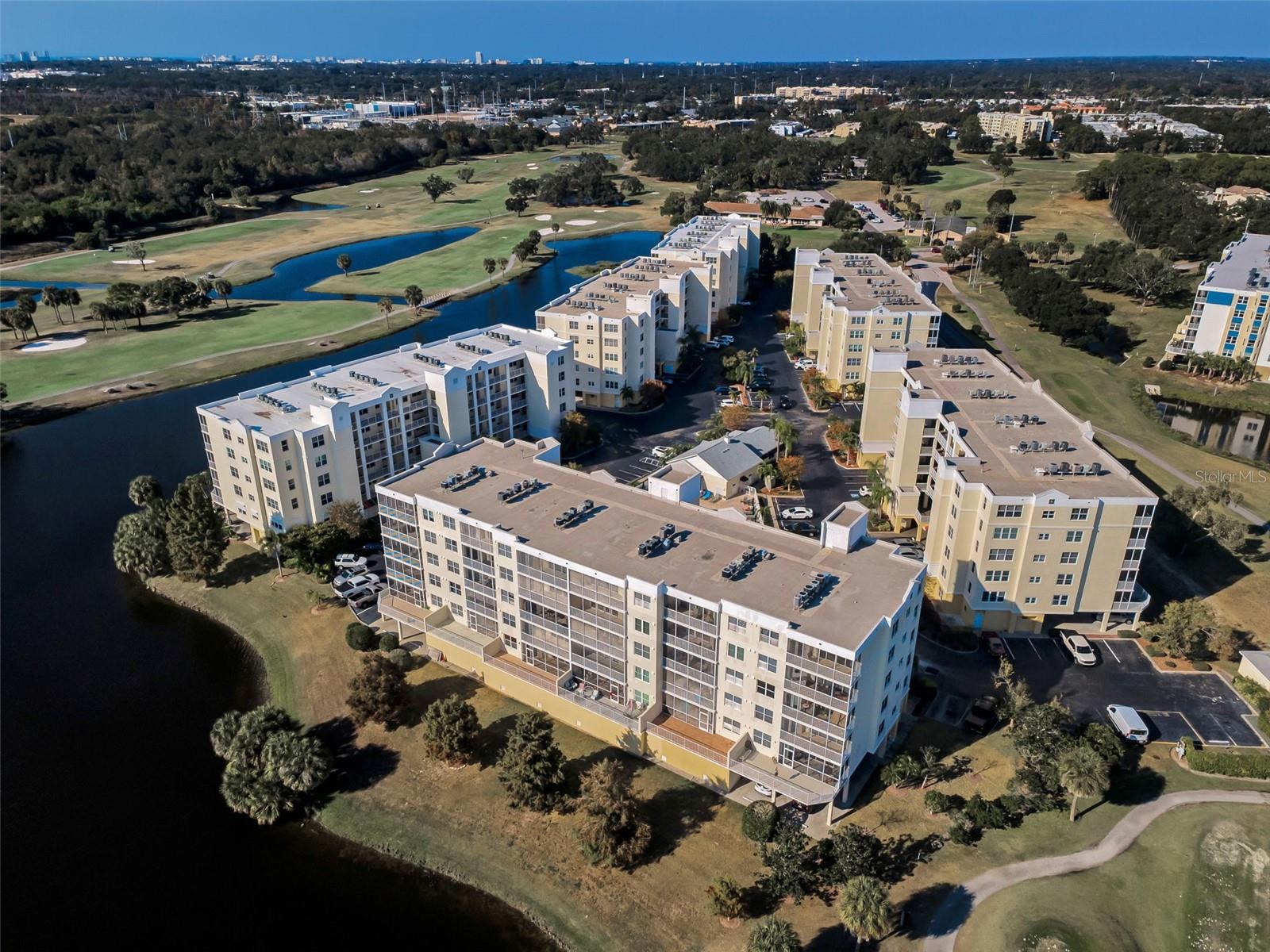 COUNTRY CLUB CONDO AT EAST BAY - Residential