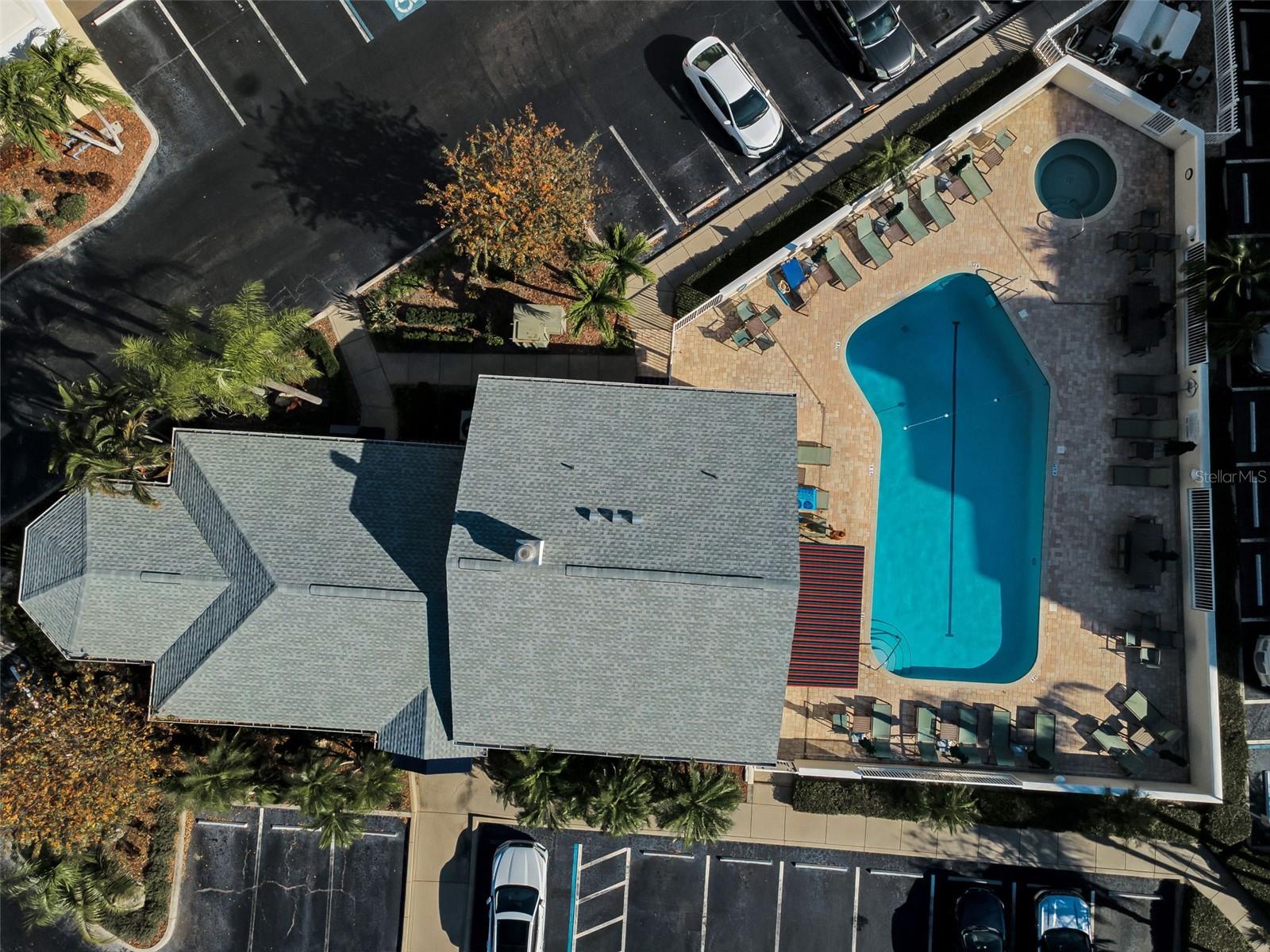 COUNTRY CLUB CONDO AT EAST BAY - Residential