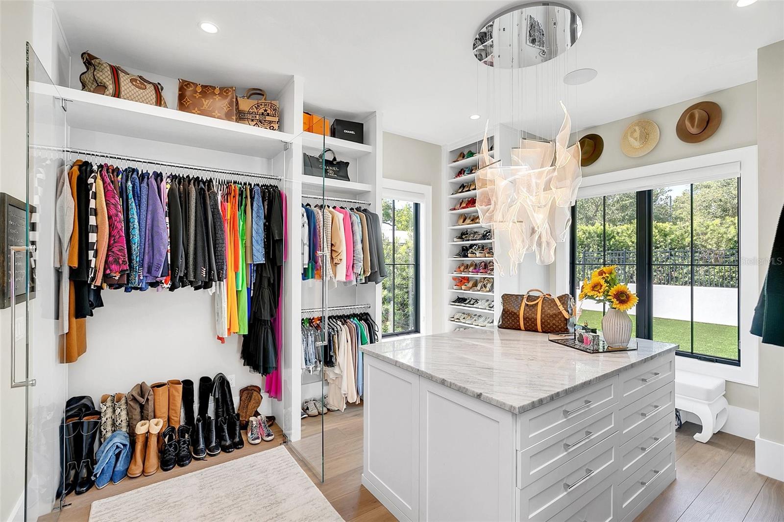 CHARMONT - Residential