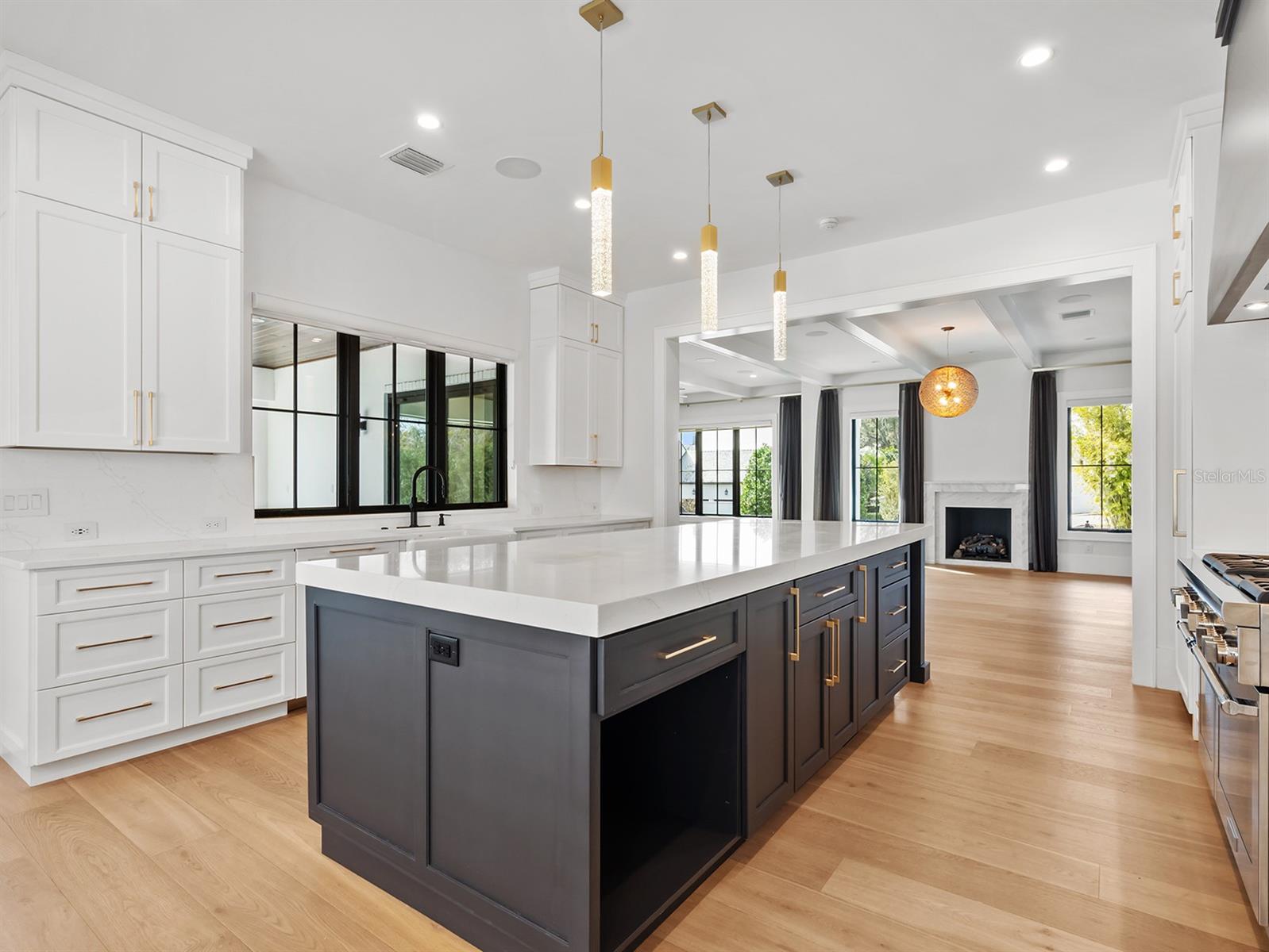 CHARMONT - Residential