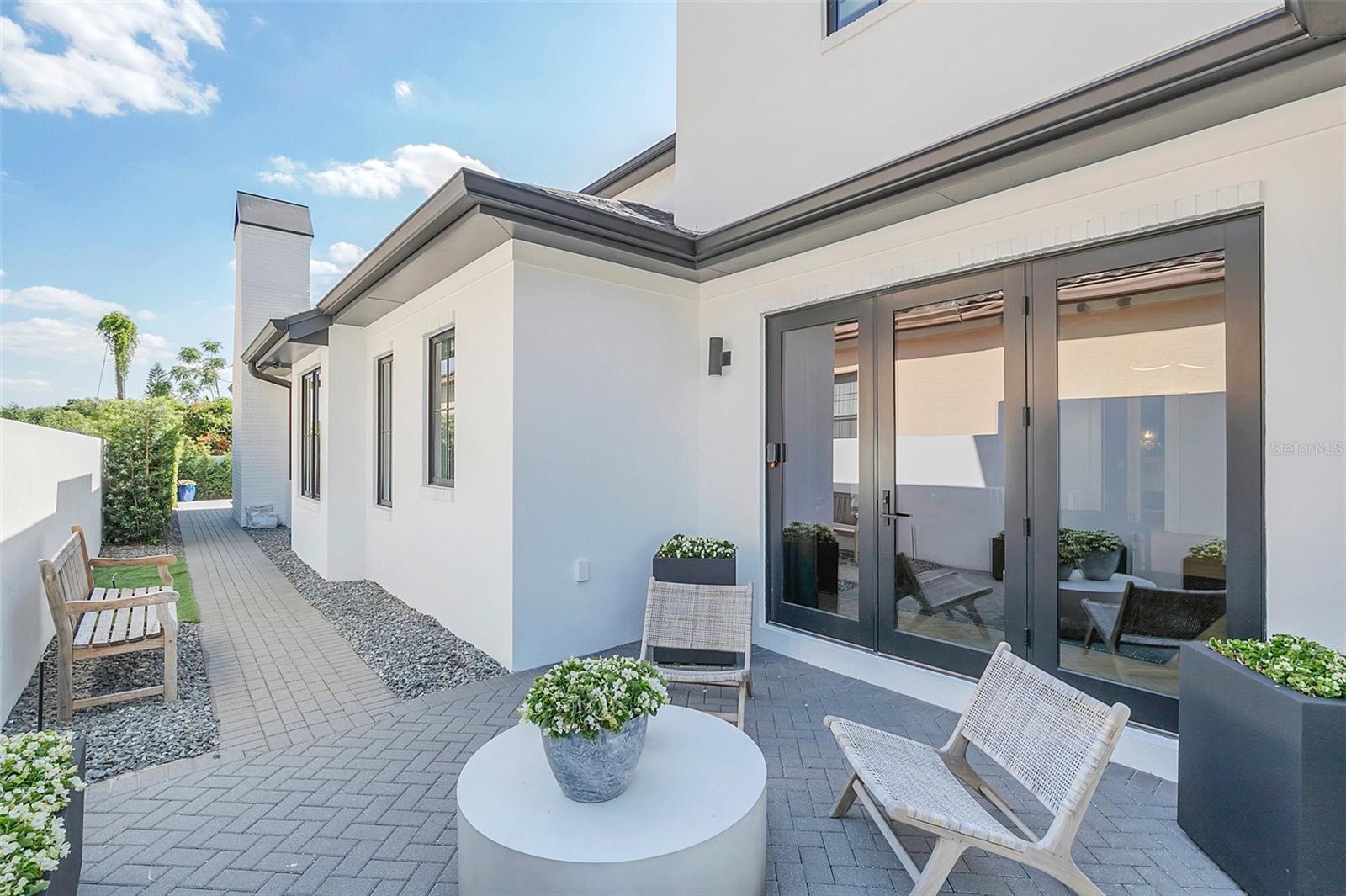 CHARMONT - Residential