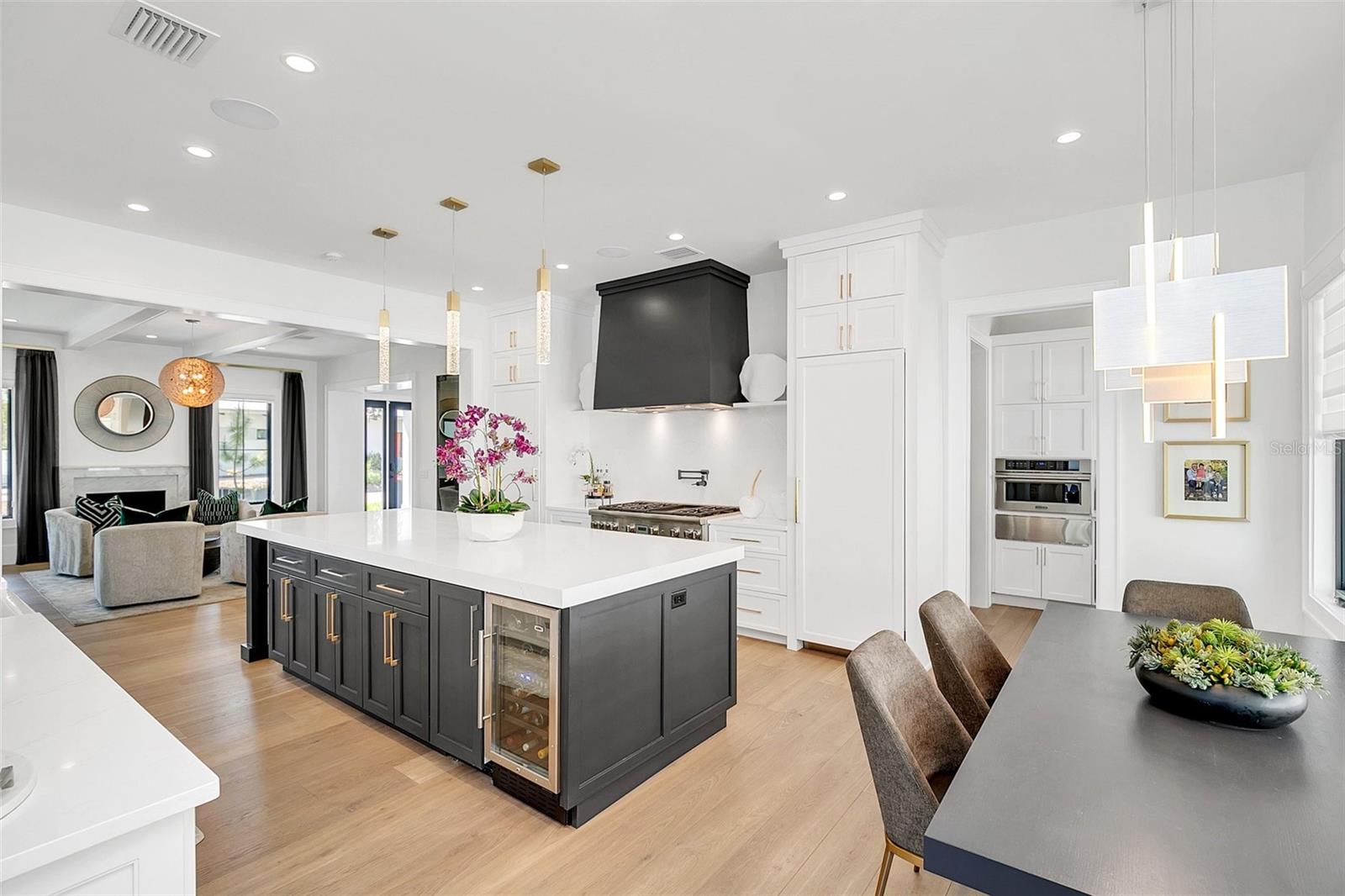 CHARMONT - Residential