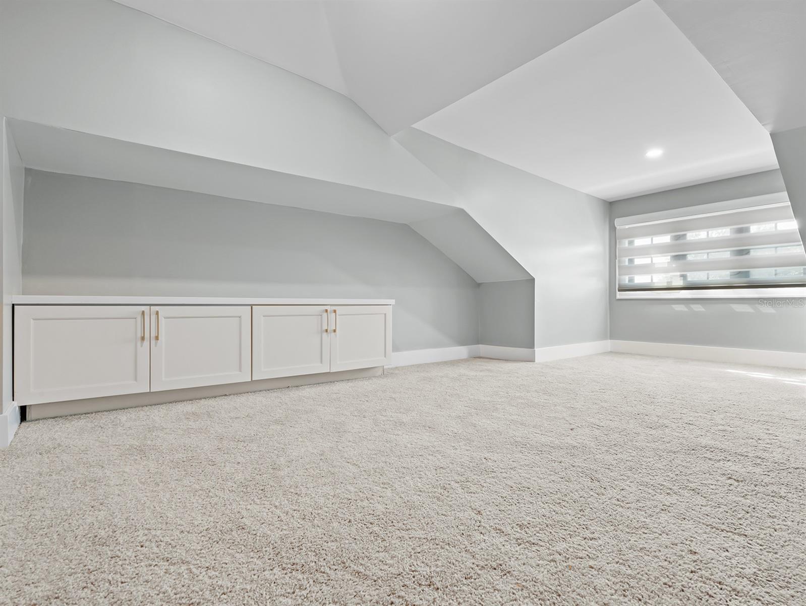 CHARMONT - Residential