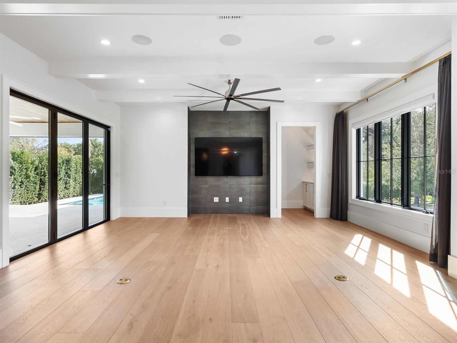 CHARMONT - Residential