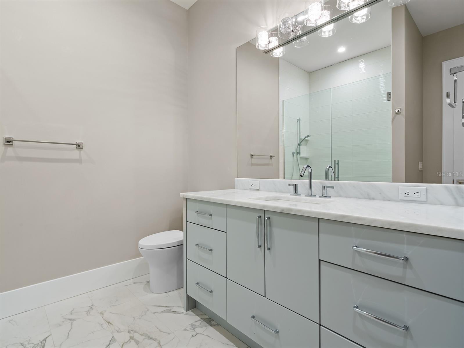 CHARMONT - Residential