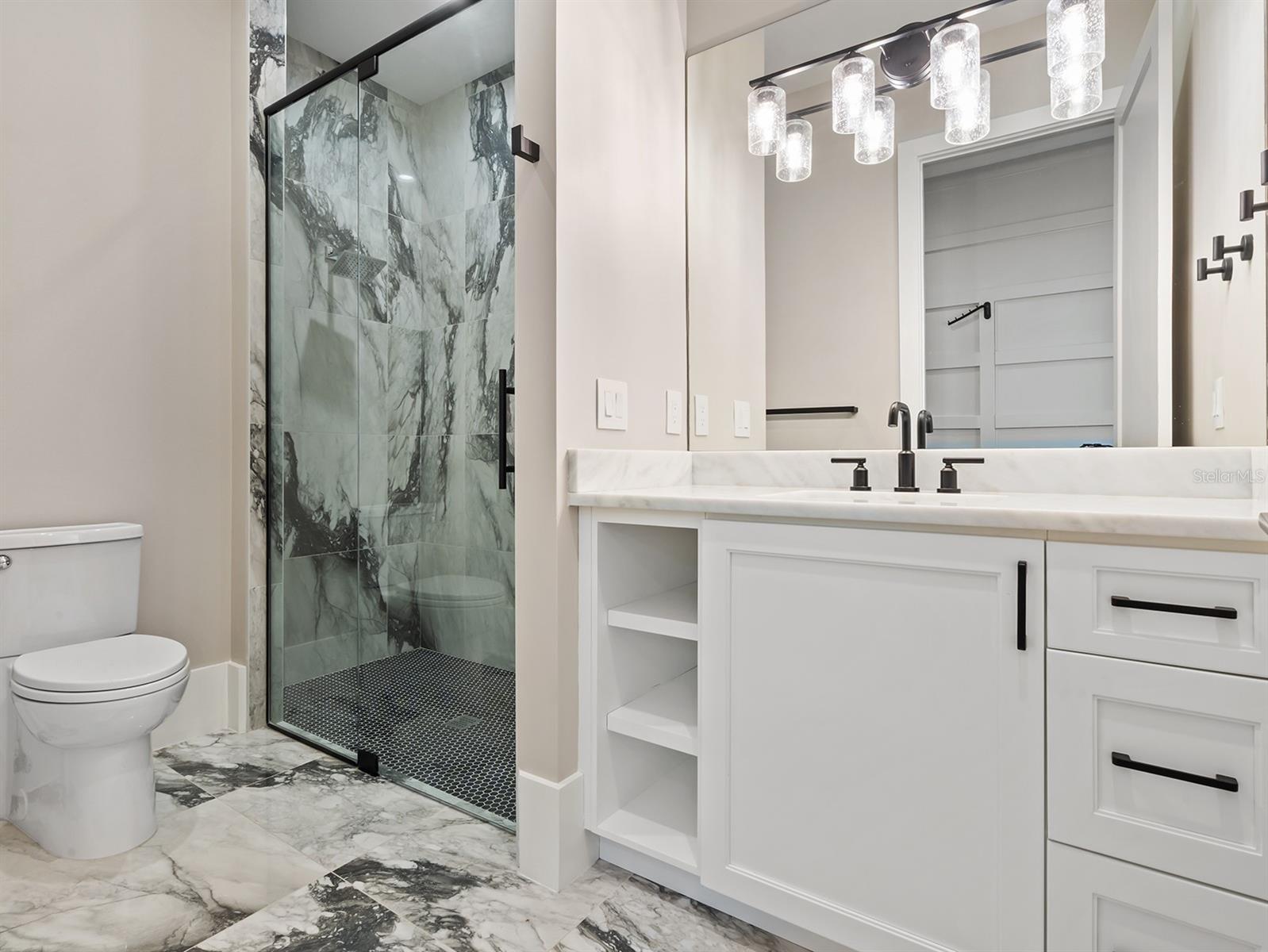 CHARMONT - Residential