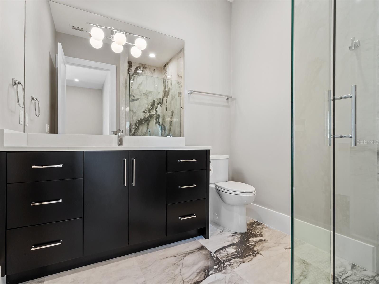 CHARMONT - Residential