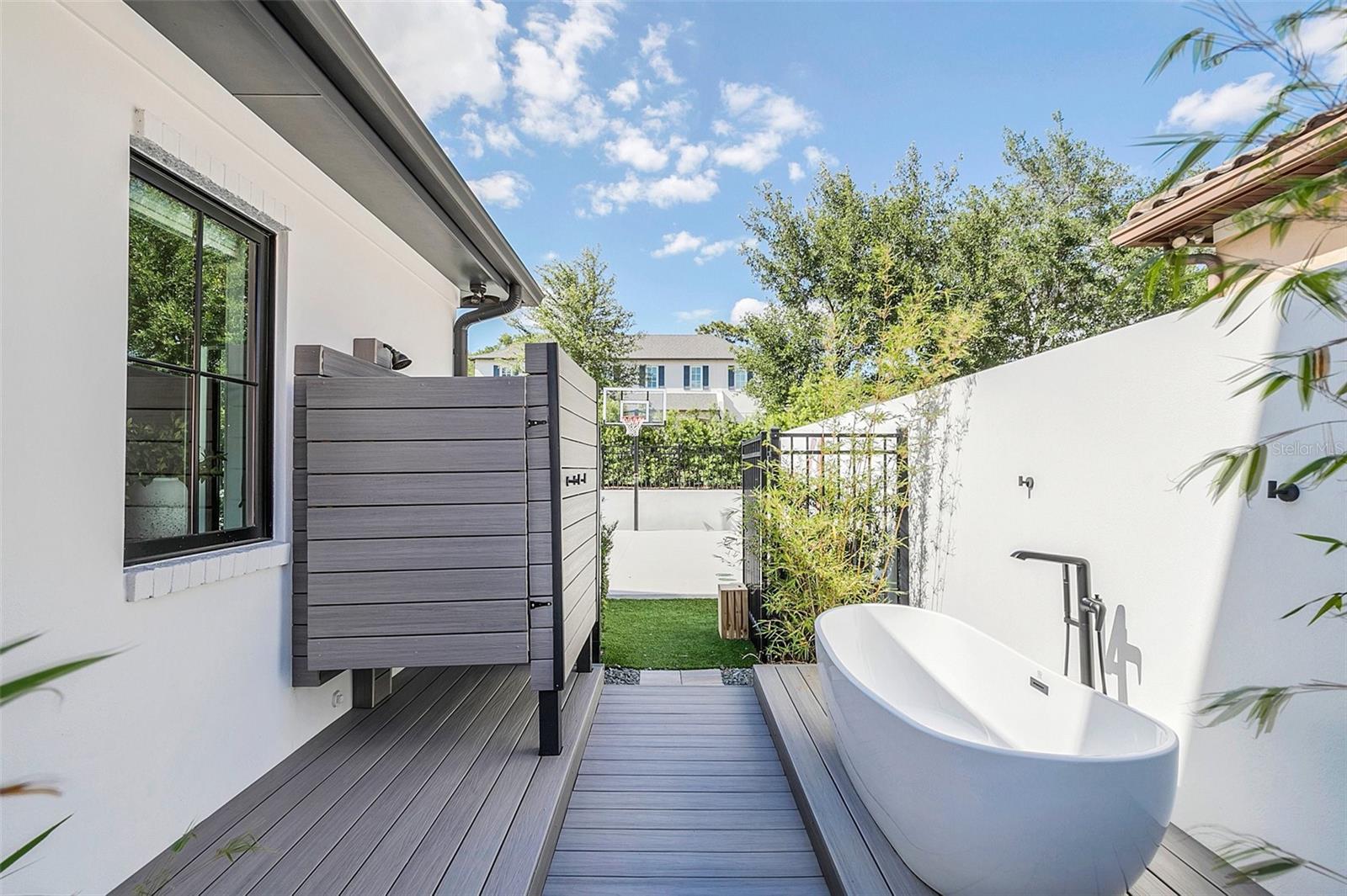 CHARMONT - Residential