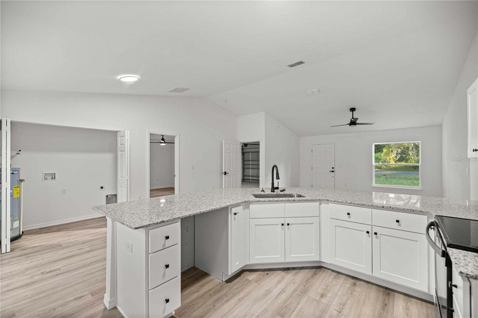 RAINBOW LAKES ESTATE - Residential