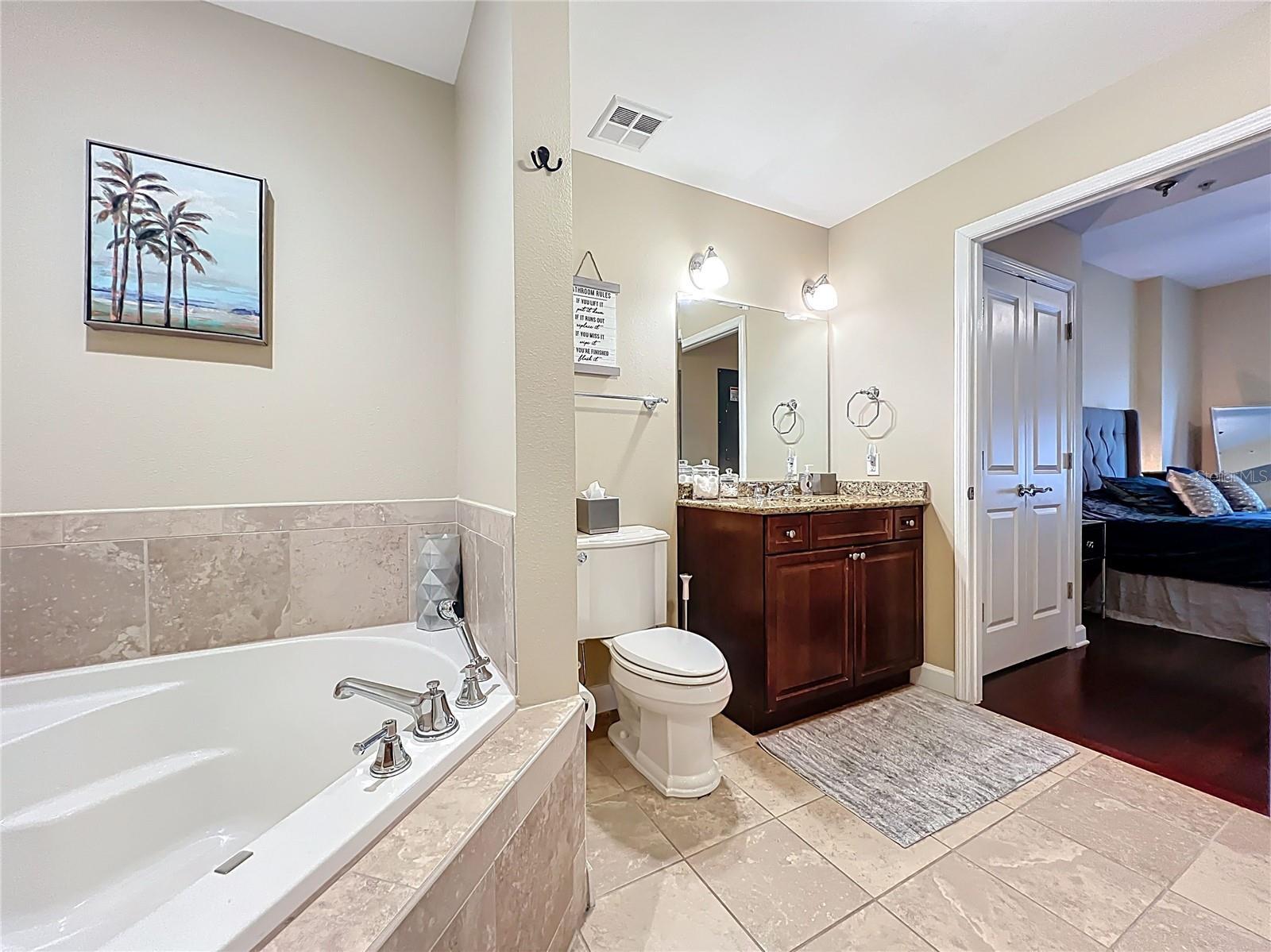 WELLESLEY CONDO - Residential