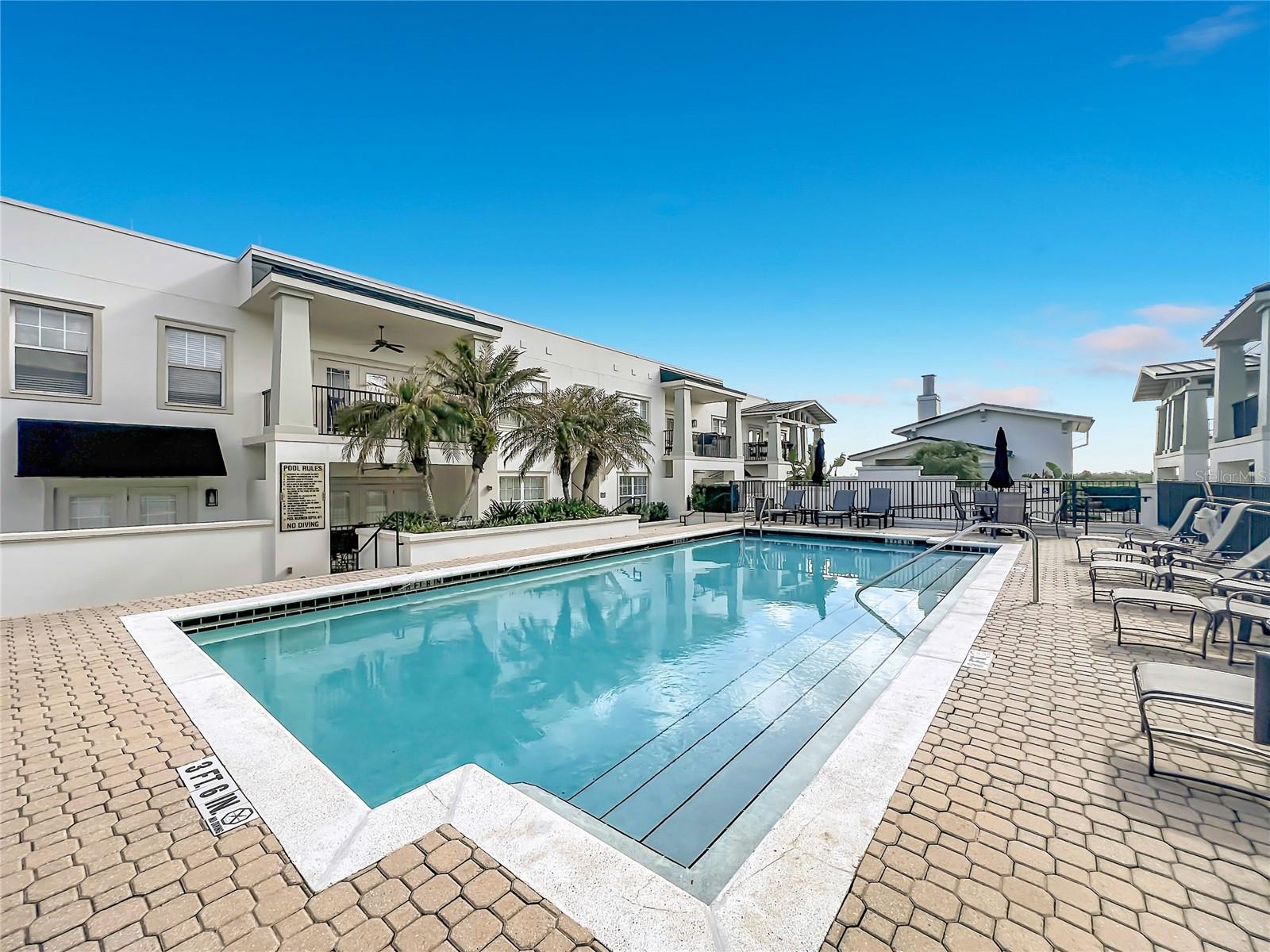 WELLESLEY CONDO - Residential