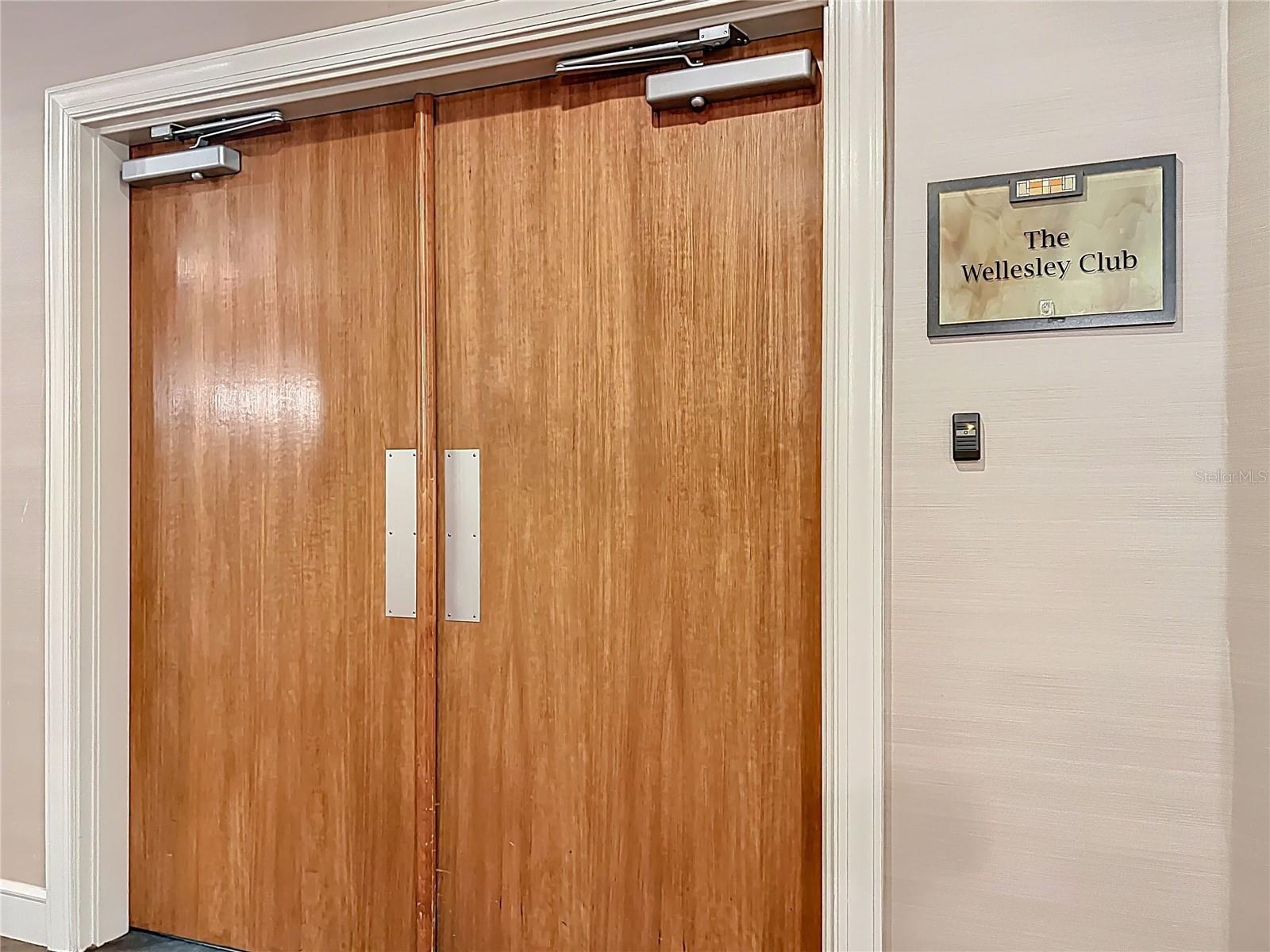 WELLESLEY CONDO - Residential