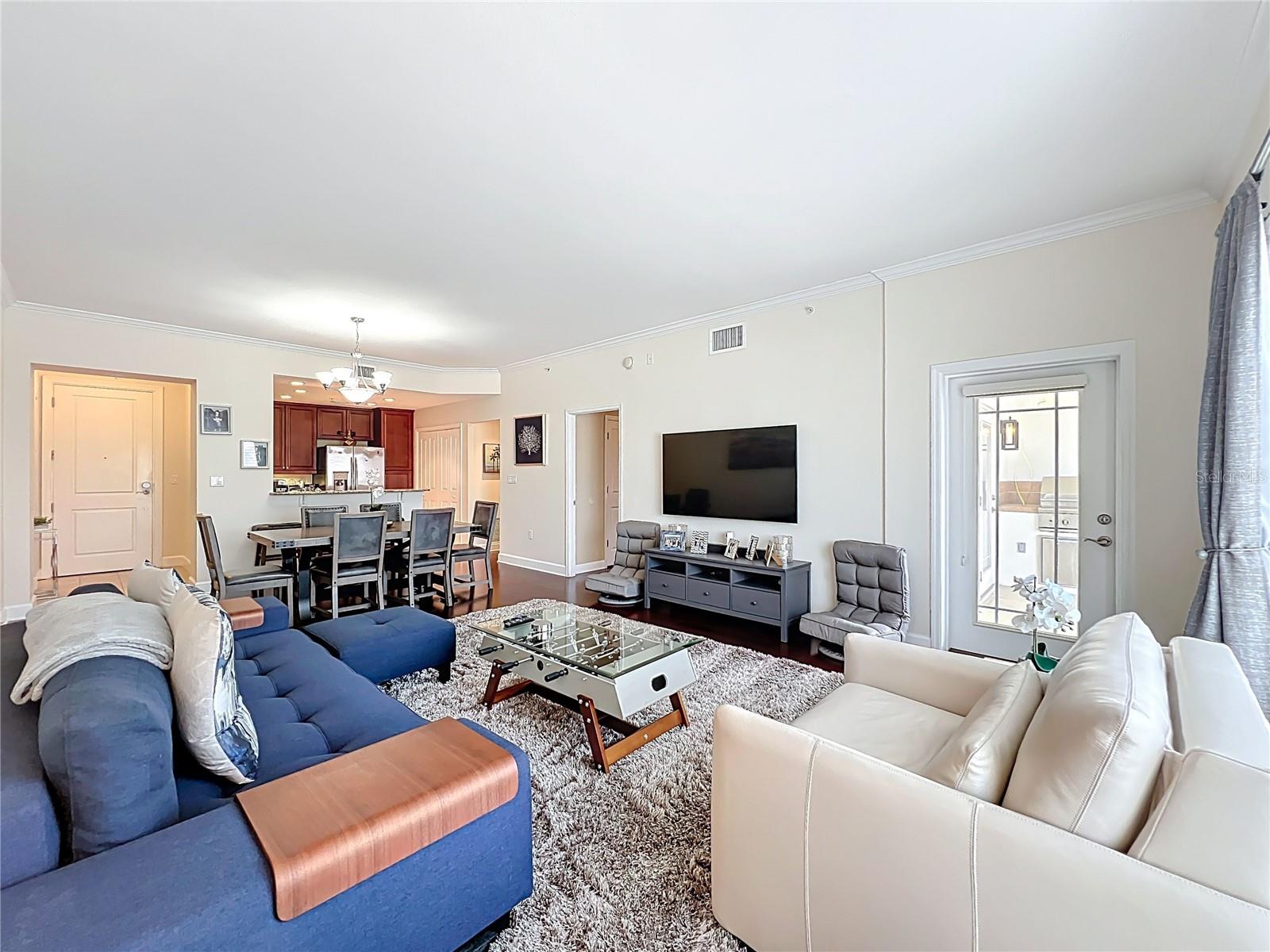 WELLESLEY CONDO - Residential