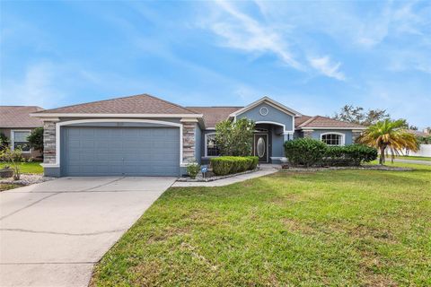 A home in WINTER HAVEN