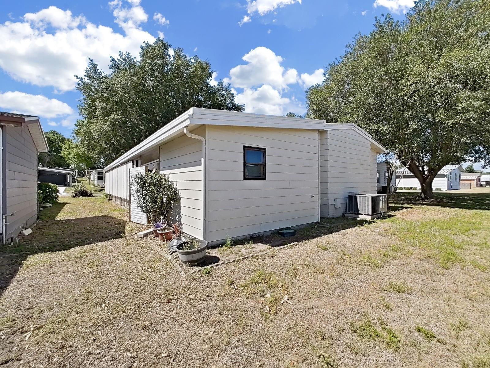 FOXWOOD LAKE ESTATES PH 01 - Residential