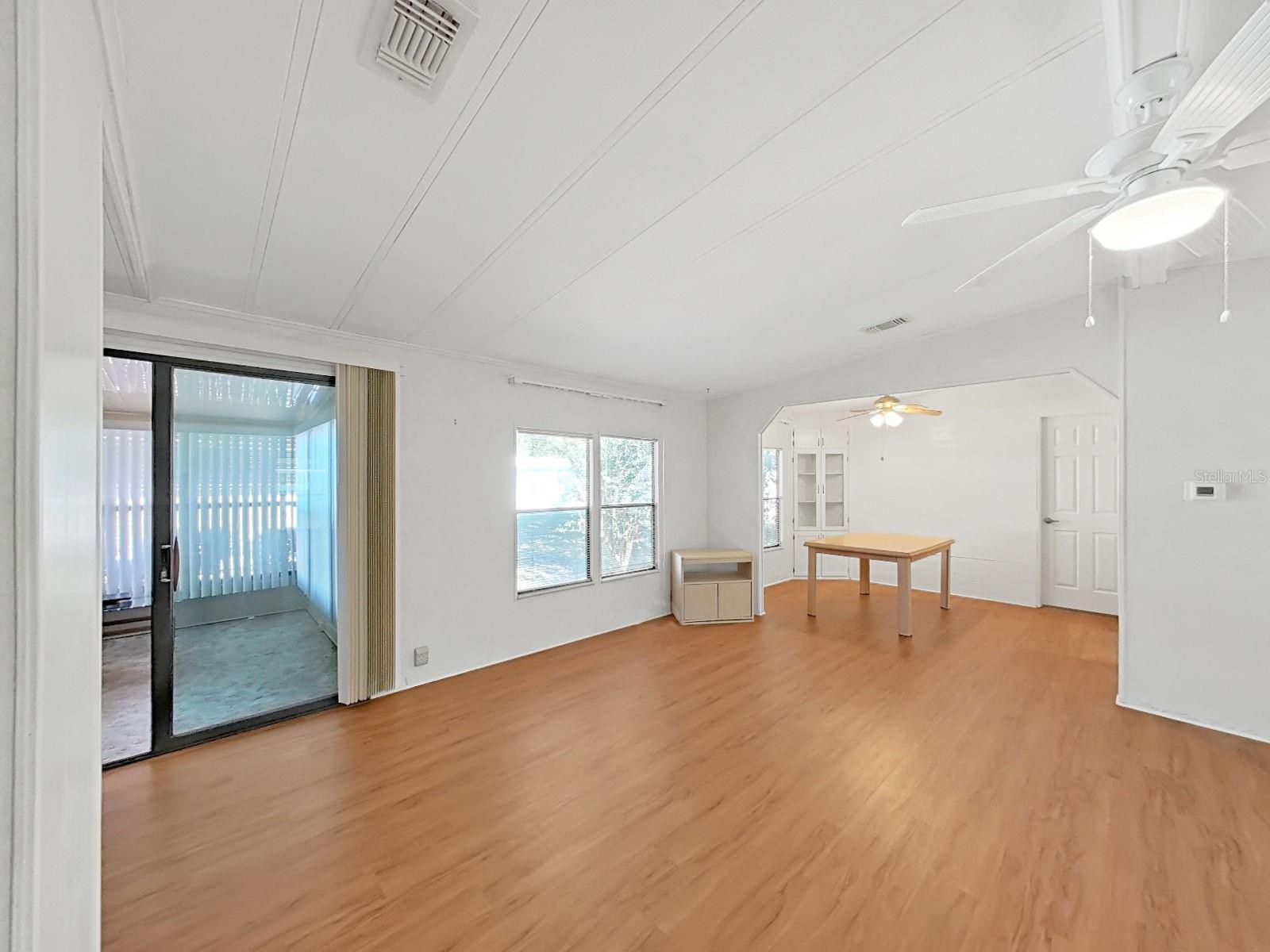 FOXWOOD LAKE ESTATES PH 01 - Residential