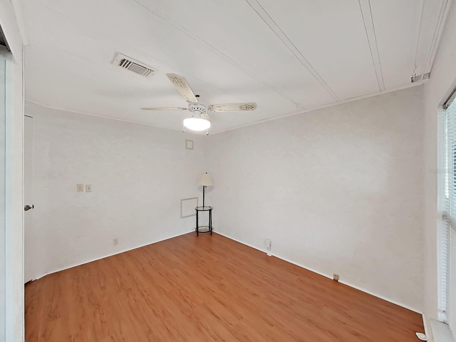 FOXWOOD LAKE ESTATES PH 01 - Residential