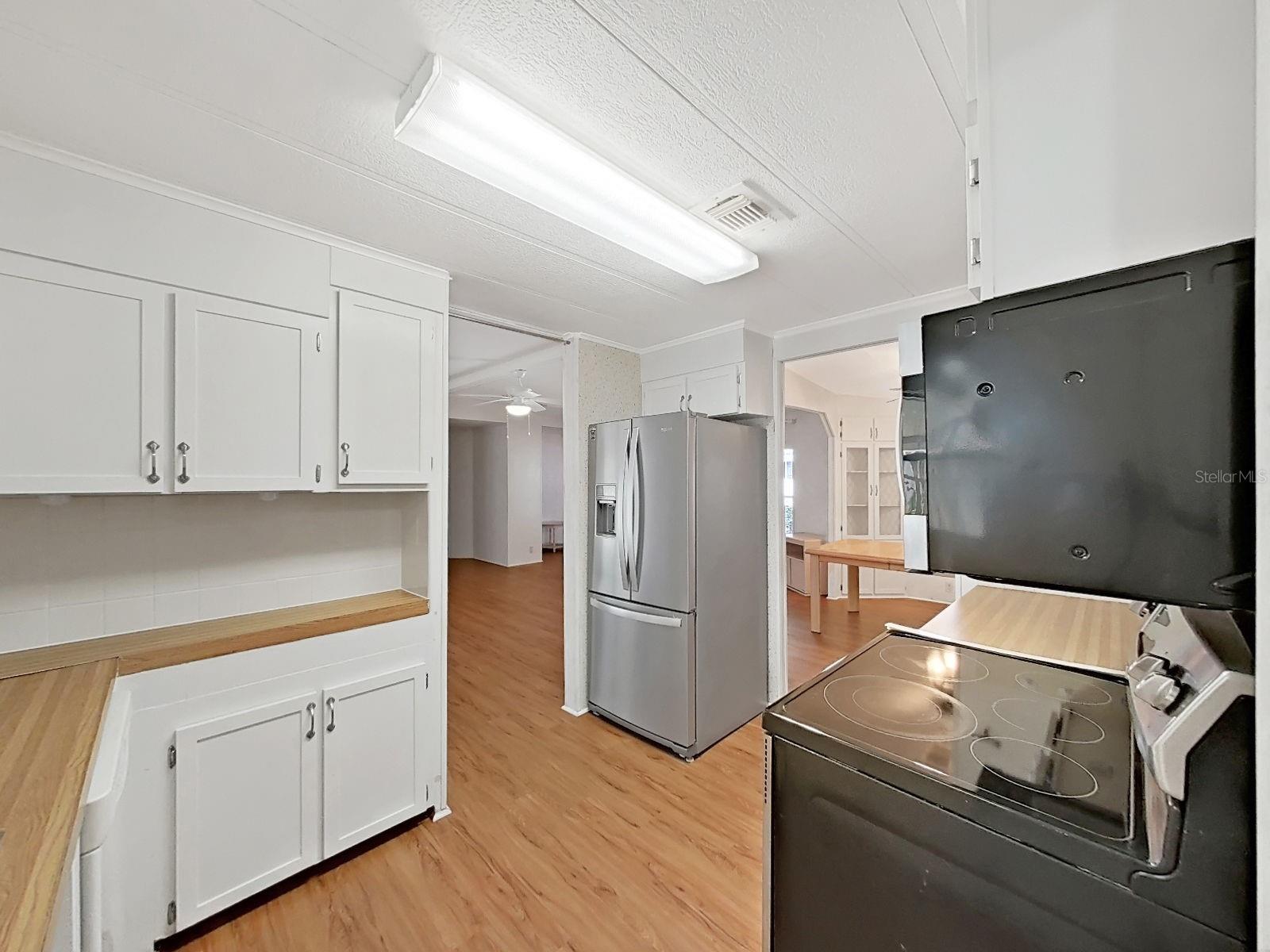 FOXWOOD LAKE ESTATES PH 01 - Residential