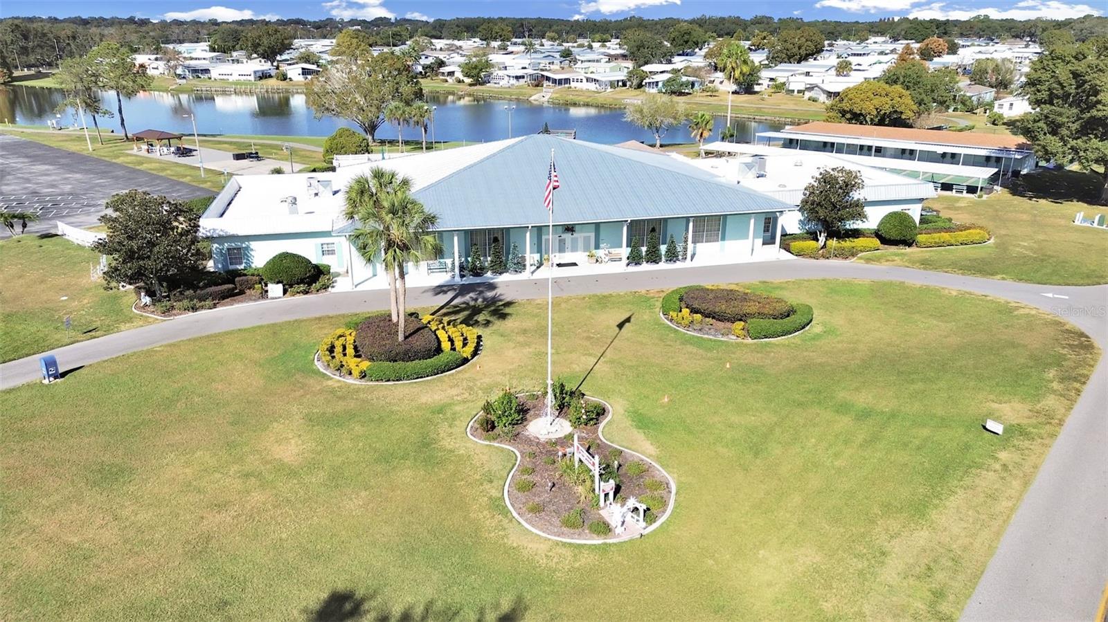 FOXWOOD LAKE ESTATES PH 01 - Residential