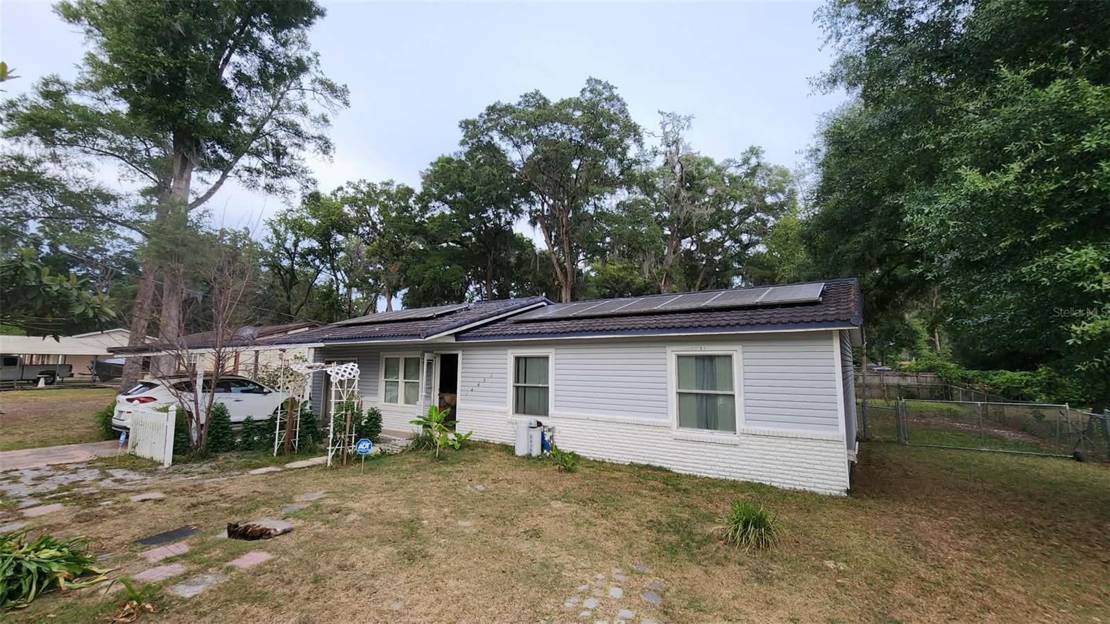FAIRFAX HILLS - Residential