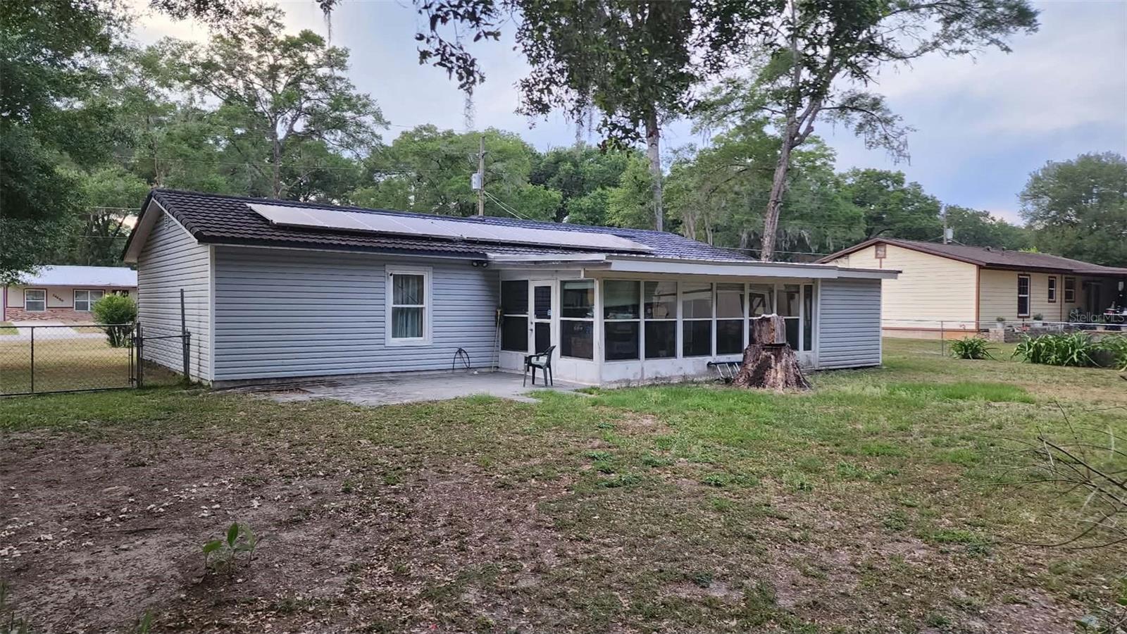 FAIRFAX HILLS - Residential